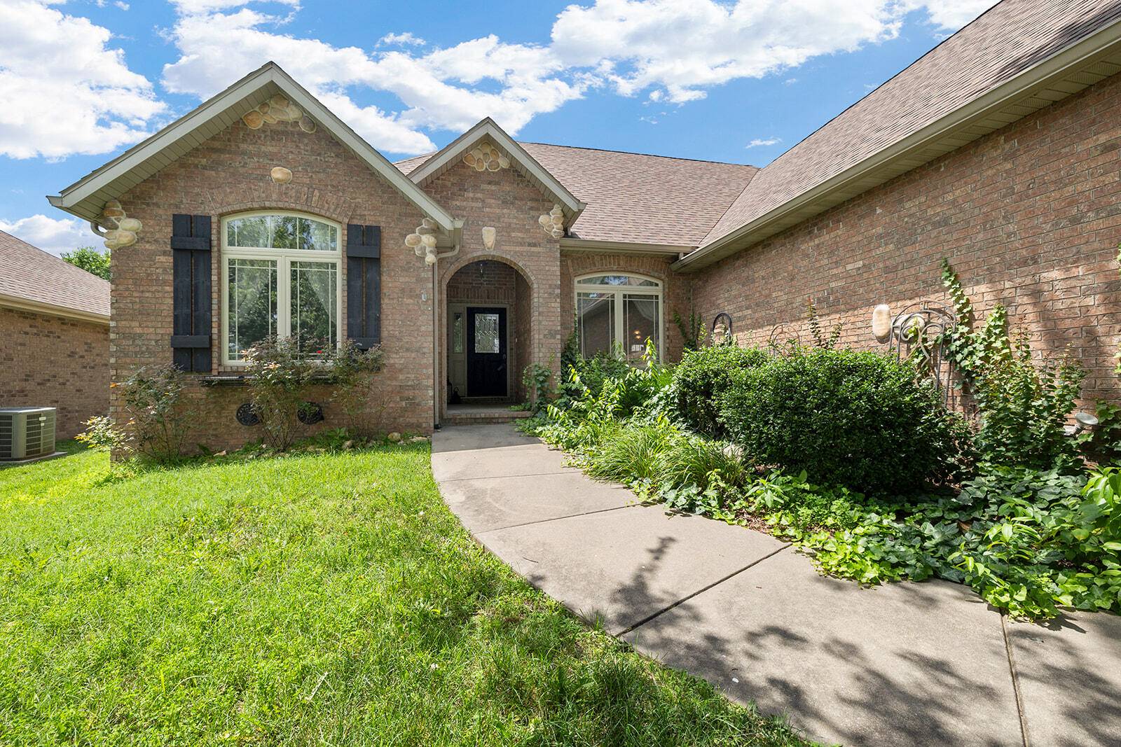 Nixa, MO 65714,627 N Rockingham AVE