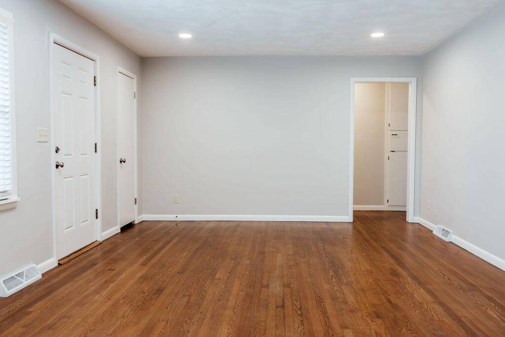 Springfield, MO 65802,2610 E Belmont ST