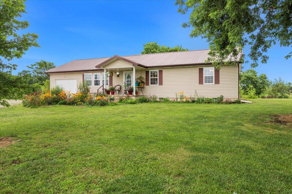 Urbana, MO 65767,618 N Atlantic
