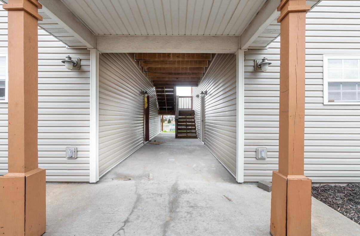 Branson, MO 65616,128 Knowledge AVE #2