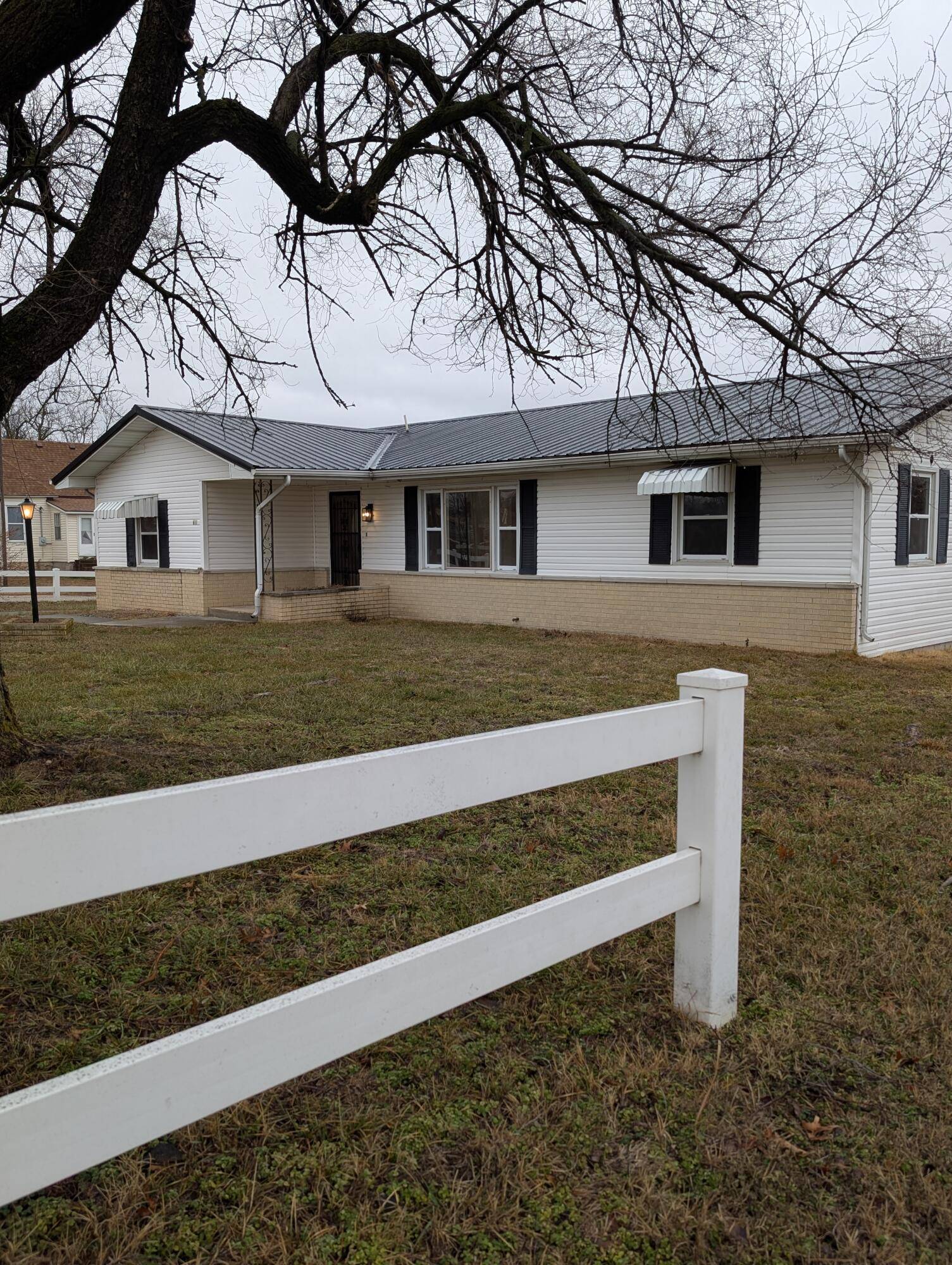 Pleasant Hope, MO 65725,600 N Main ST