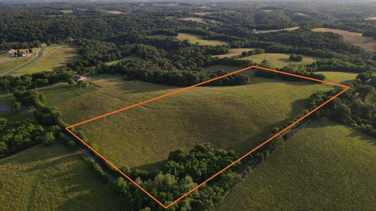 Clever, MO 65631,000 Hidden Valley RD