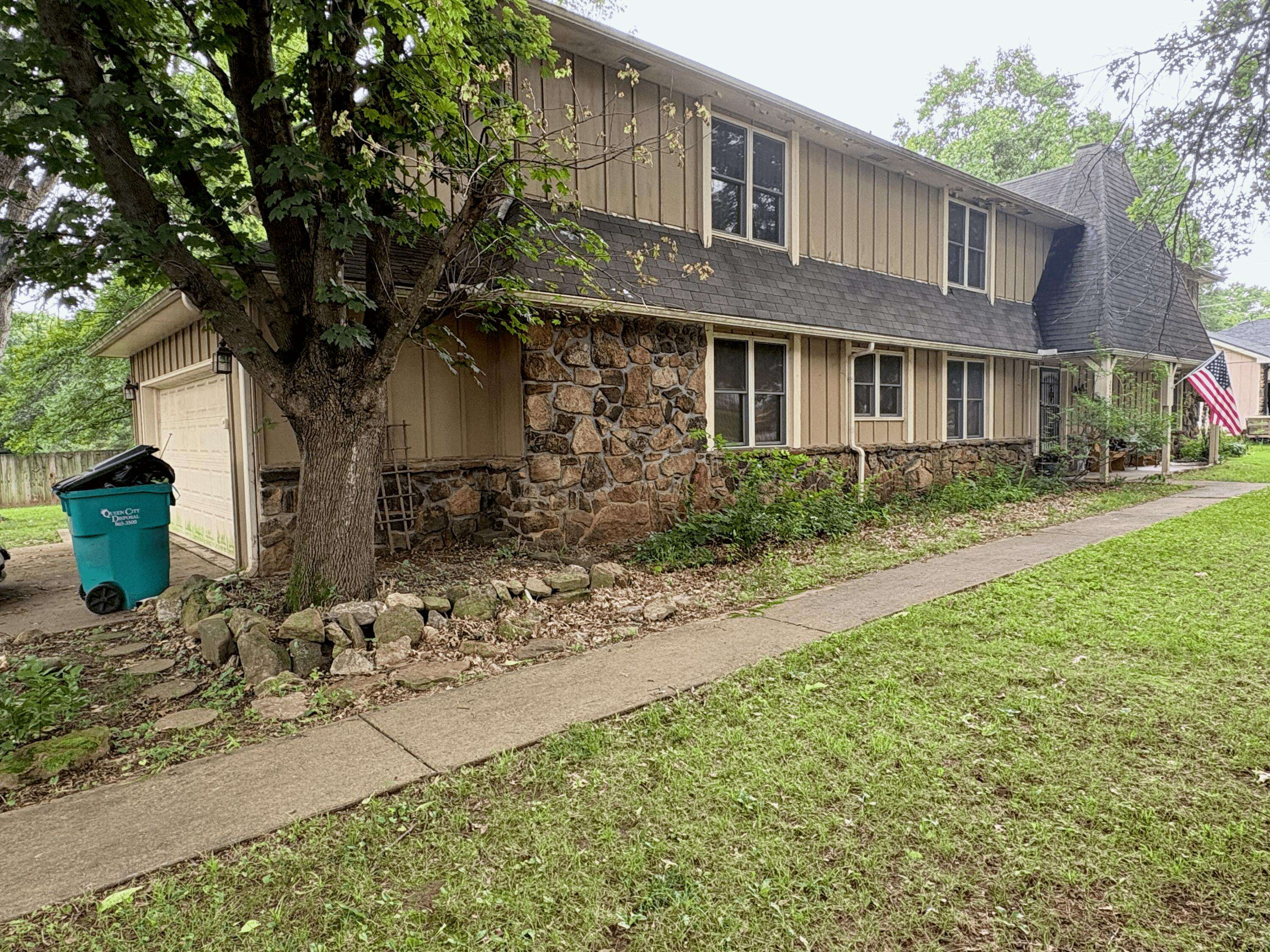 Springfield, MO 65809,2412 S Camber AVE