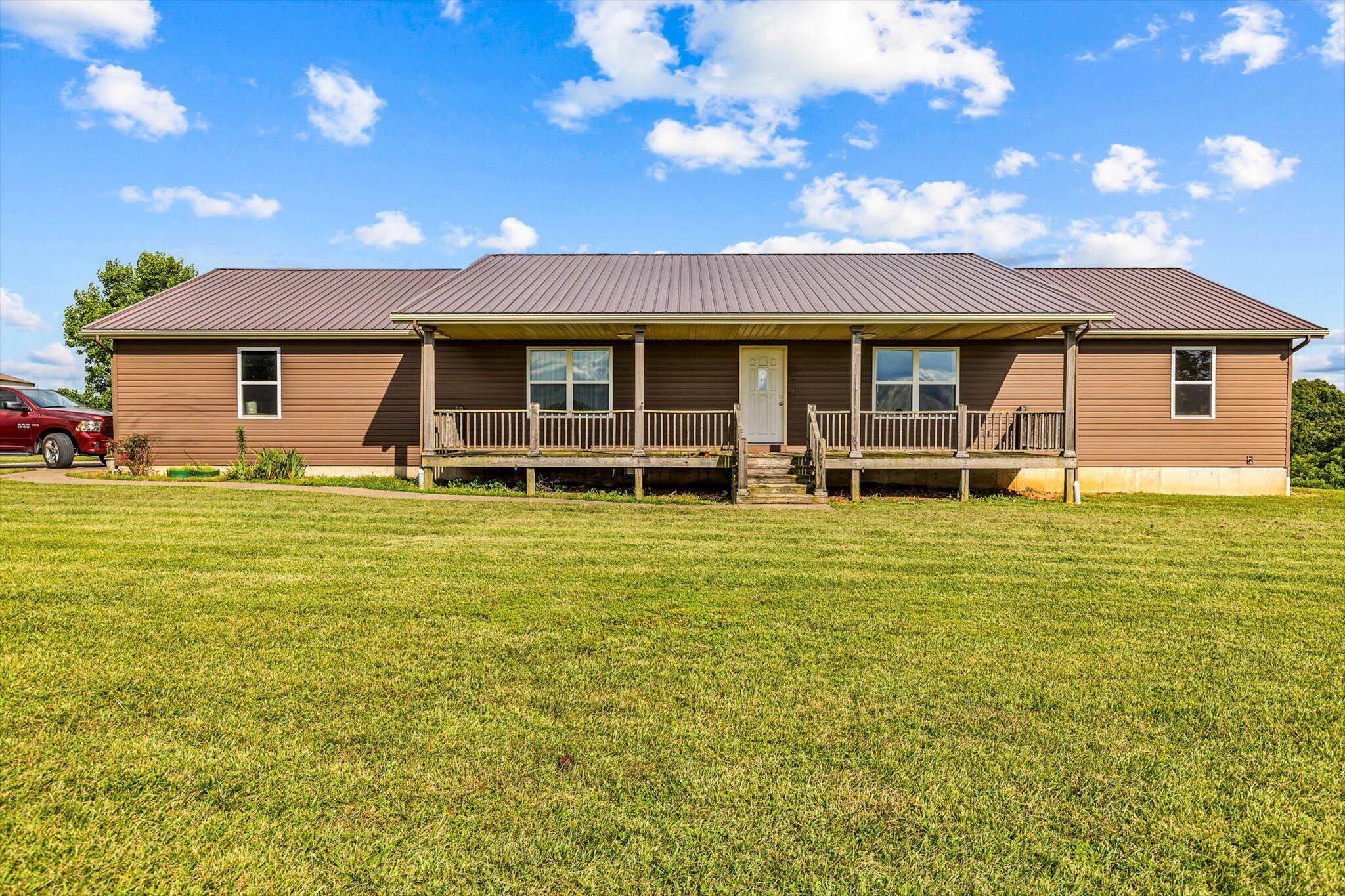 Mansfield, MO 65704,1174 Old Hwy 5