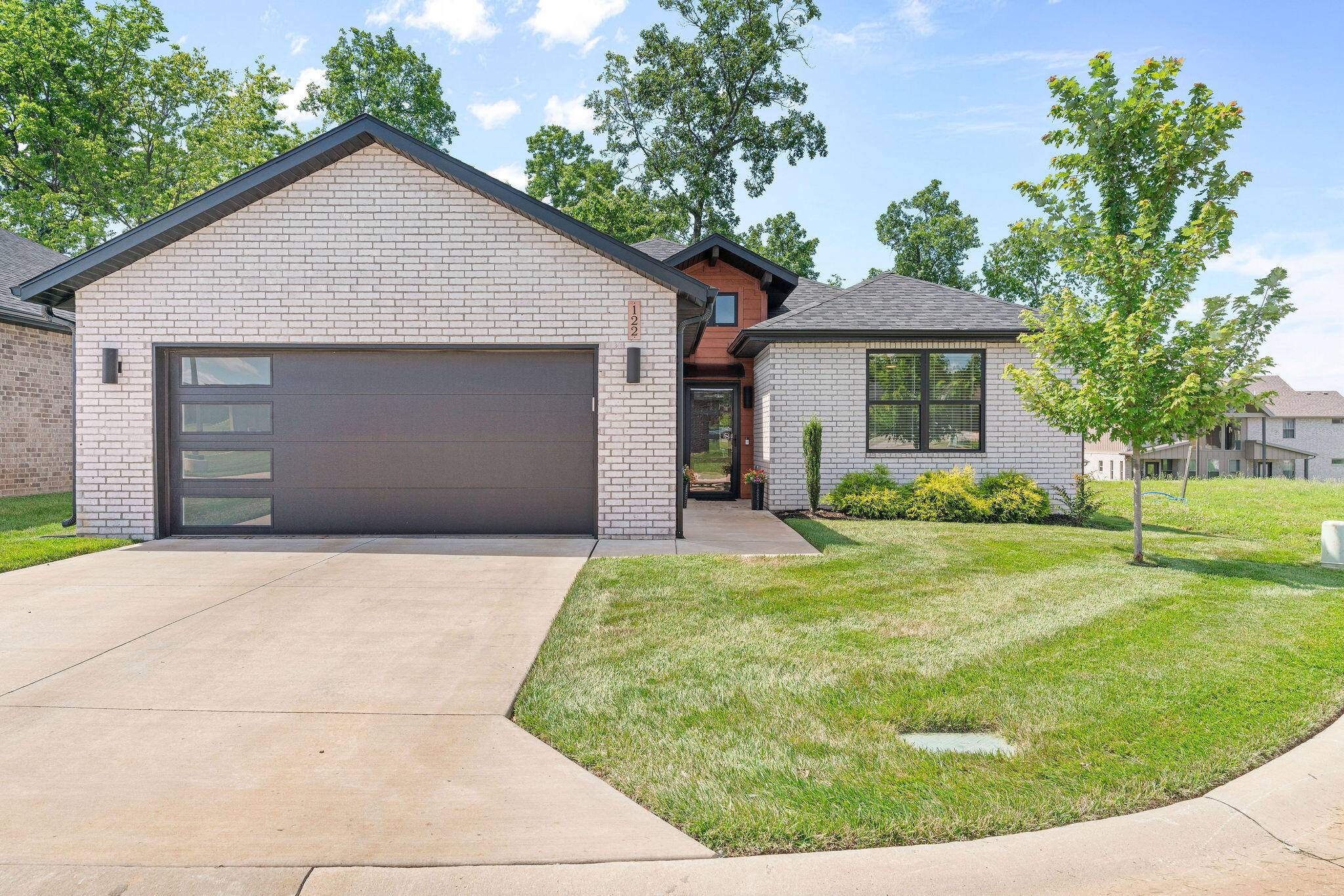 Springfield, MO 65810,5955 S Farm Road 163 #122