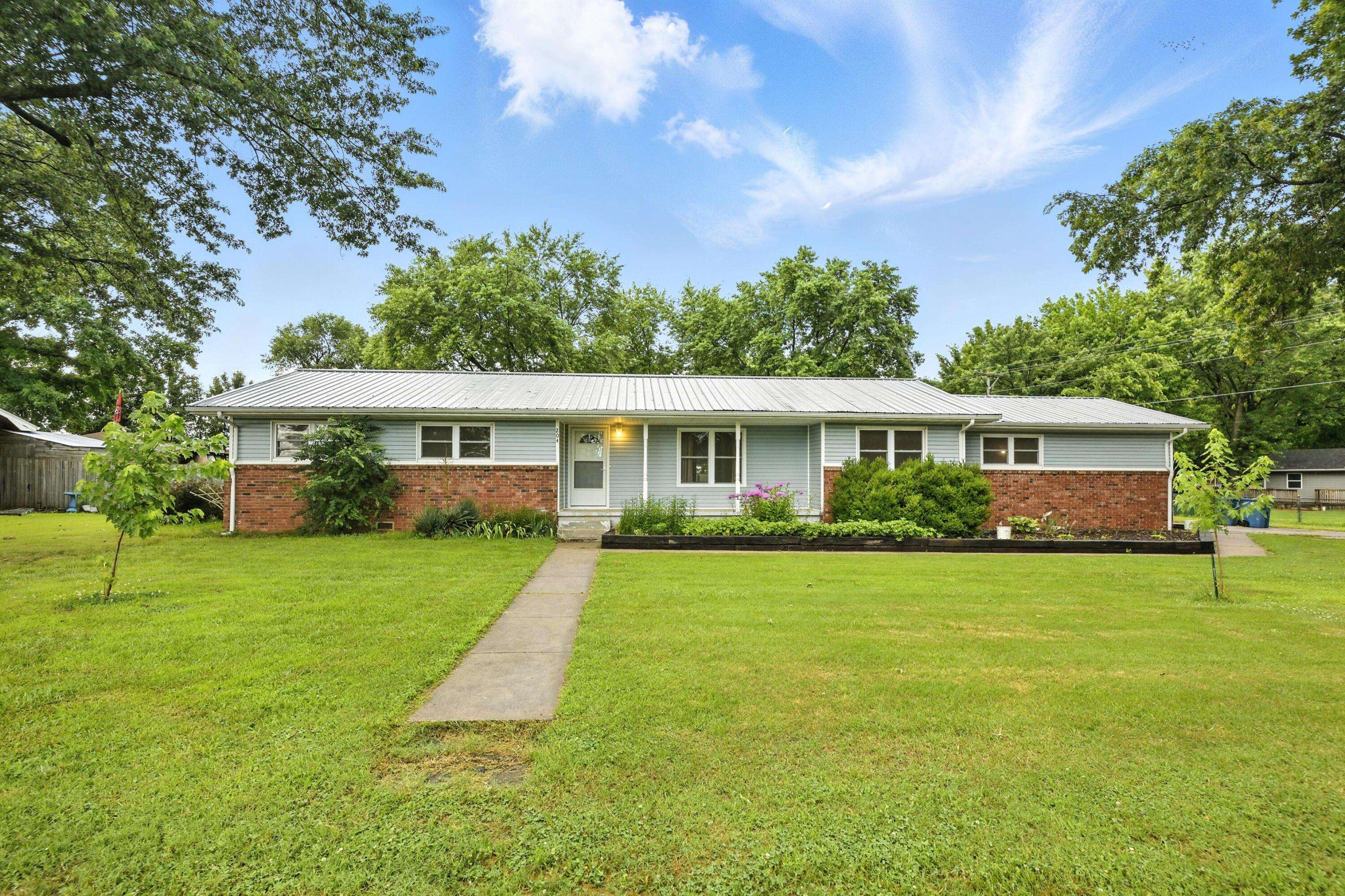 Carl Junction, MO 64834,204 N Arlington DR