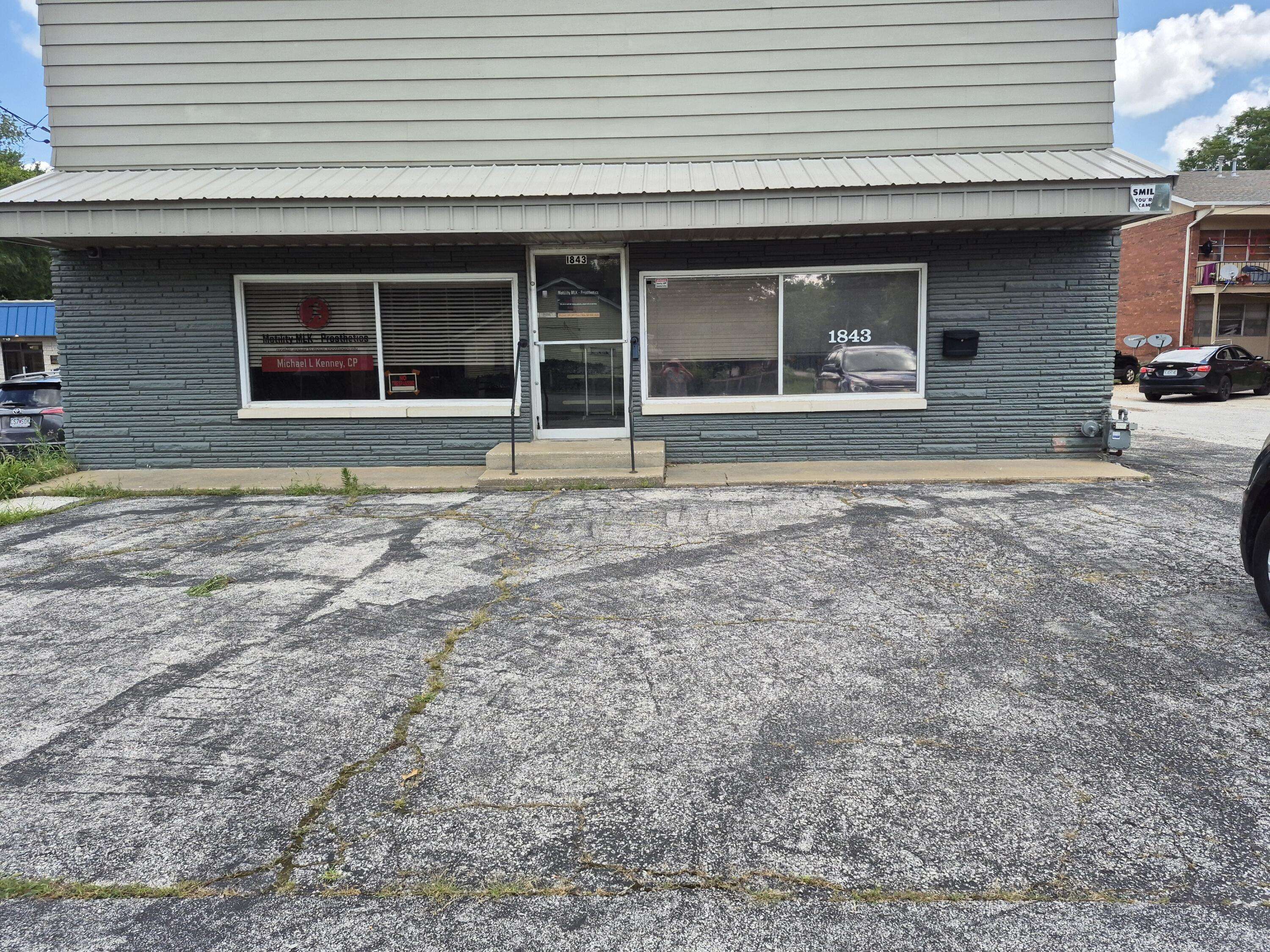 Springfield, MO 65802,1843 E Cherry ST