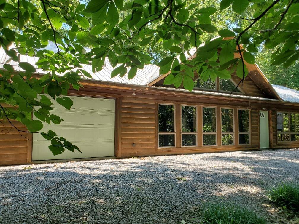 Noel, MO 64854,457 Thompson LN