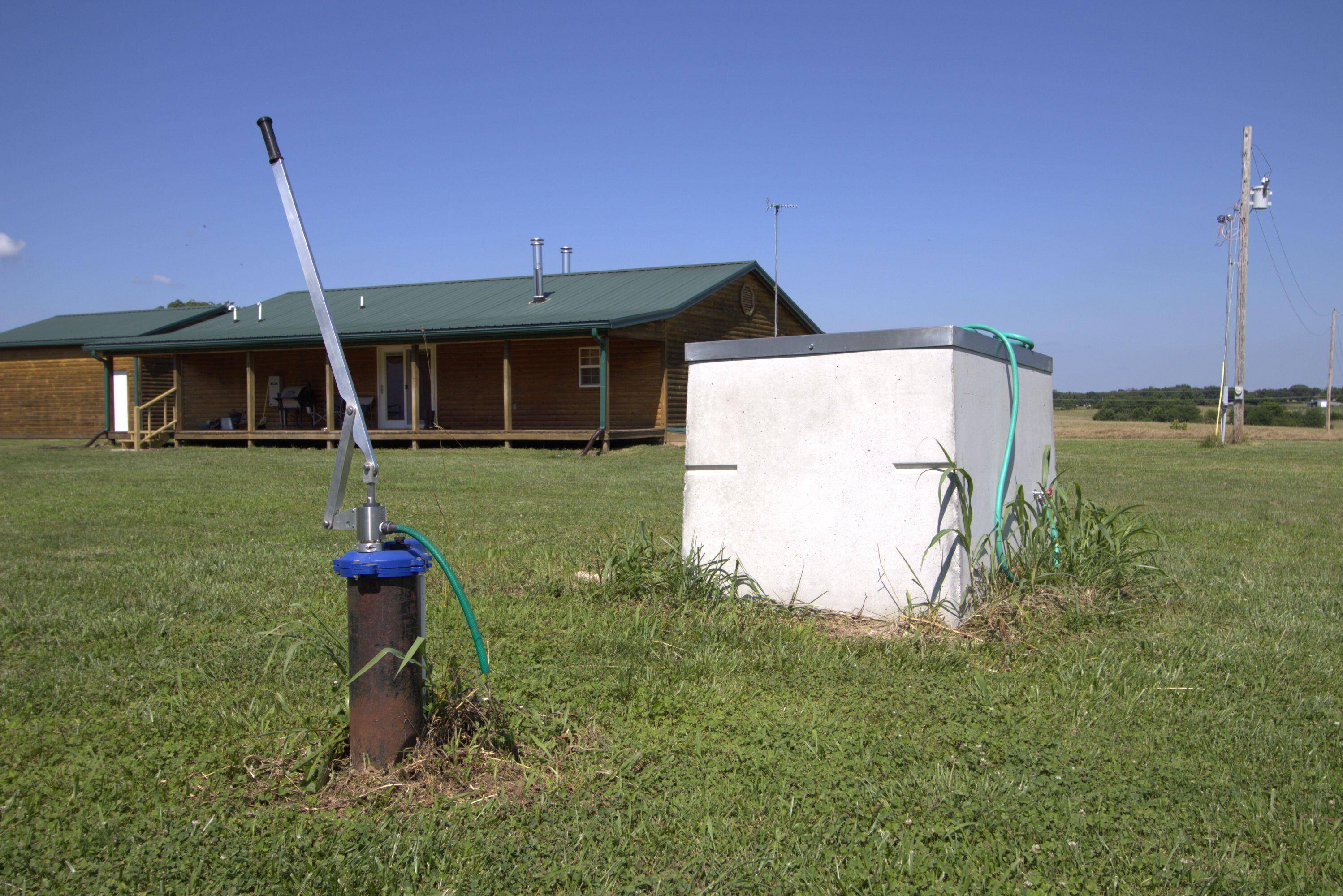 Stockton, MO 65785,10665 S 1275 RD