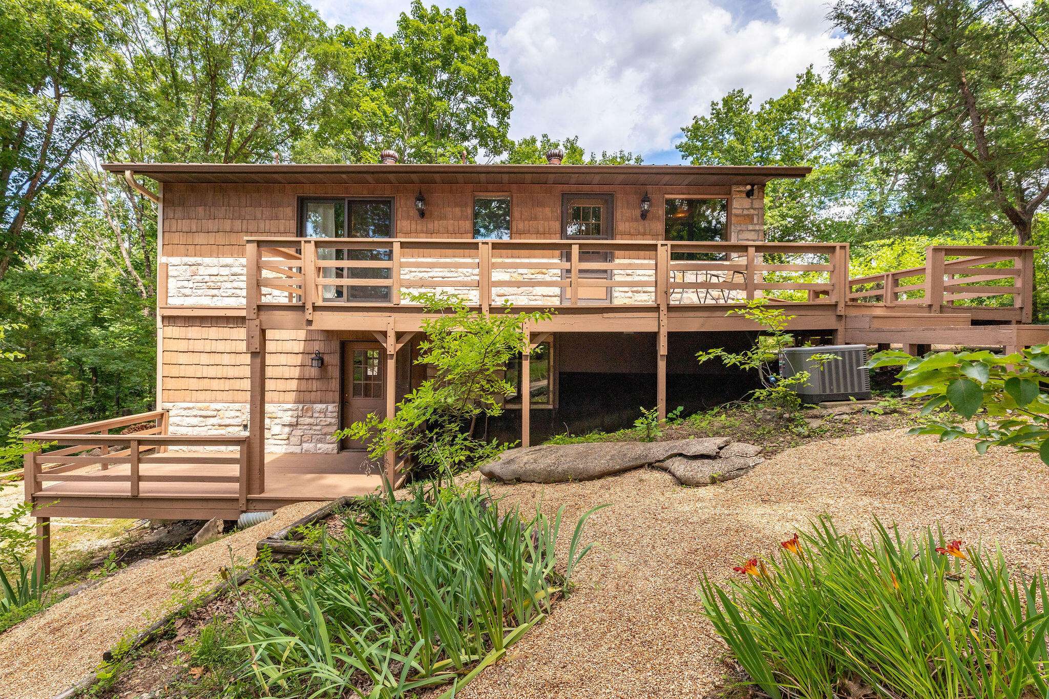 Branson, MO 65616,537 Watson RD