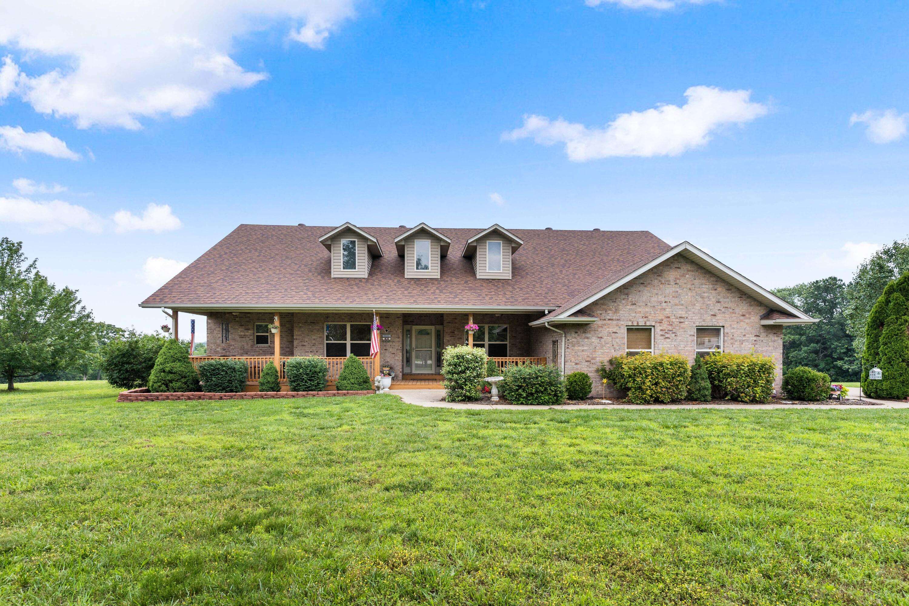 Strafford, MO 65757,106 Finch DR