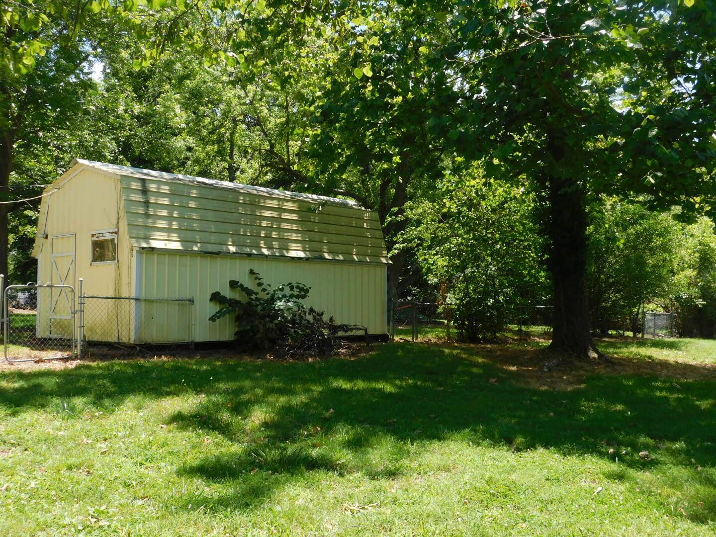 Verona, MO 65769,433 Old Aurora Rd.