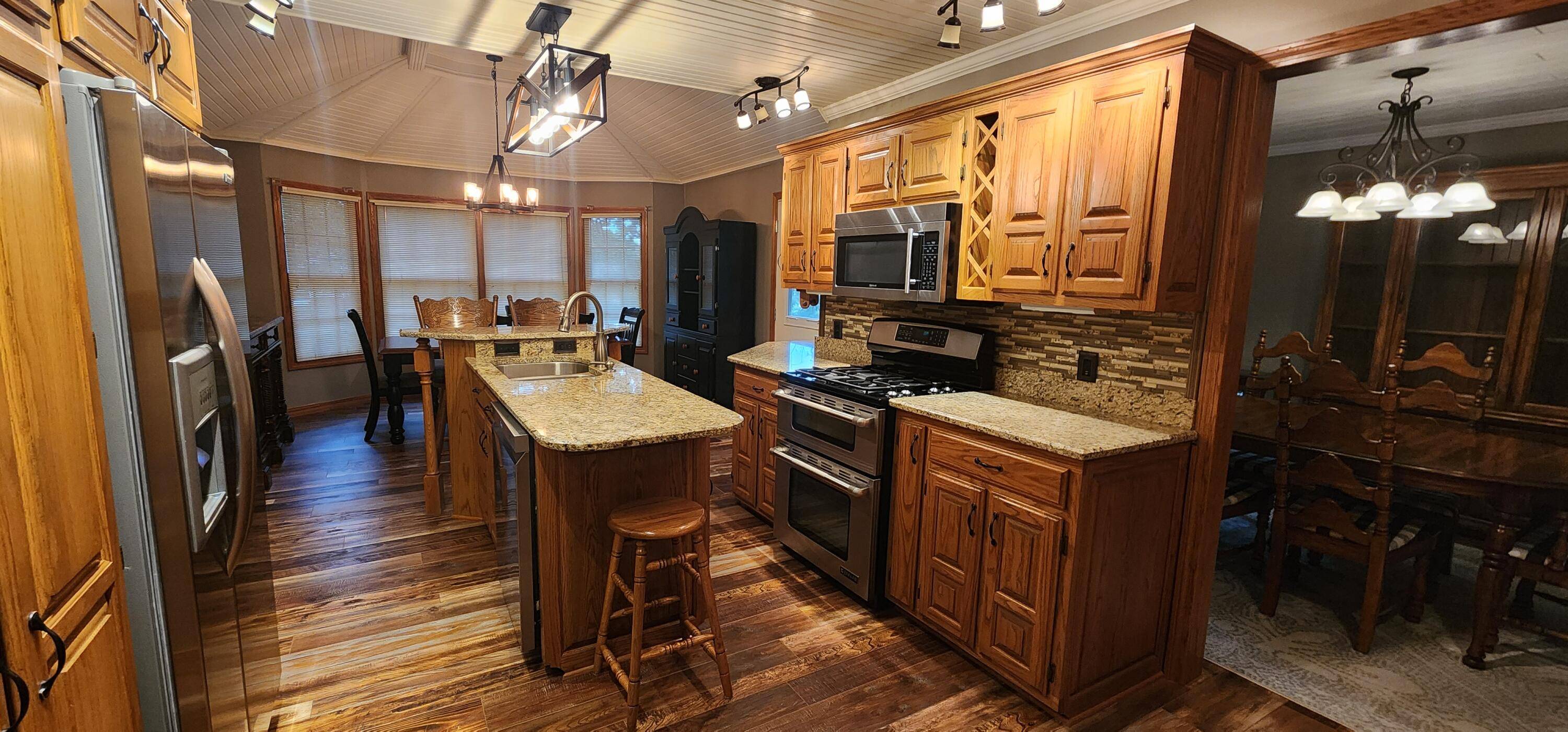 West Plains, MO 65775,1402 Stoney DR