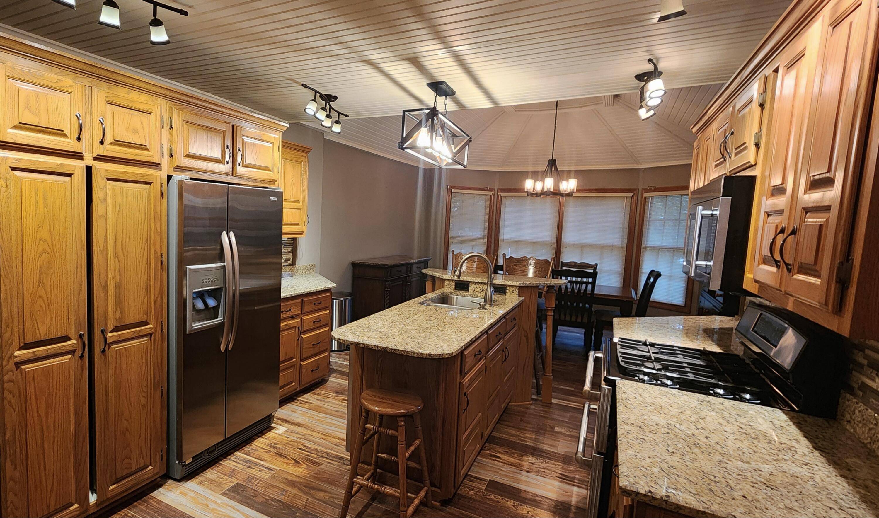 West Plains, MO 65775,1402 Stoney DR