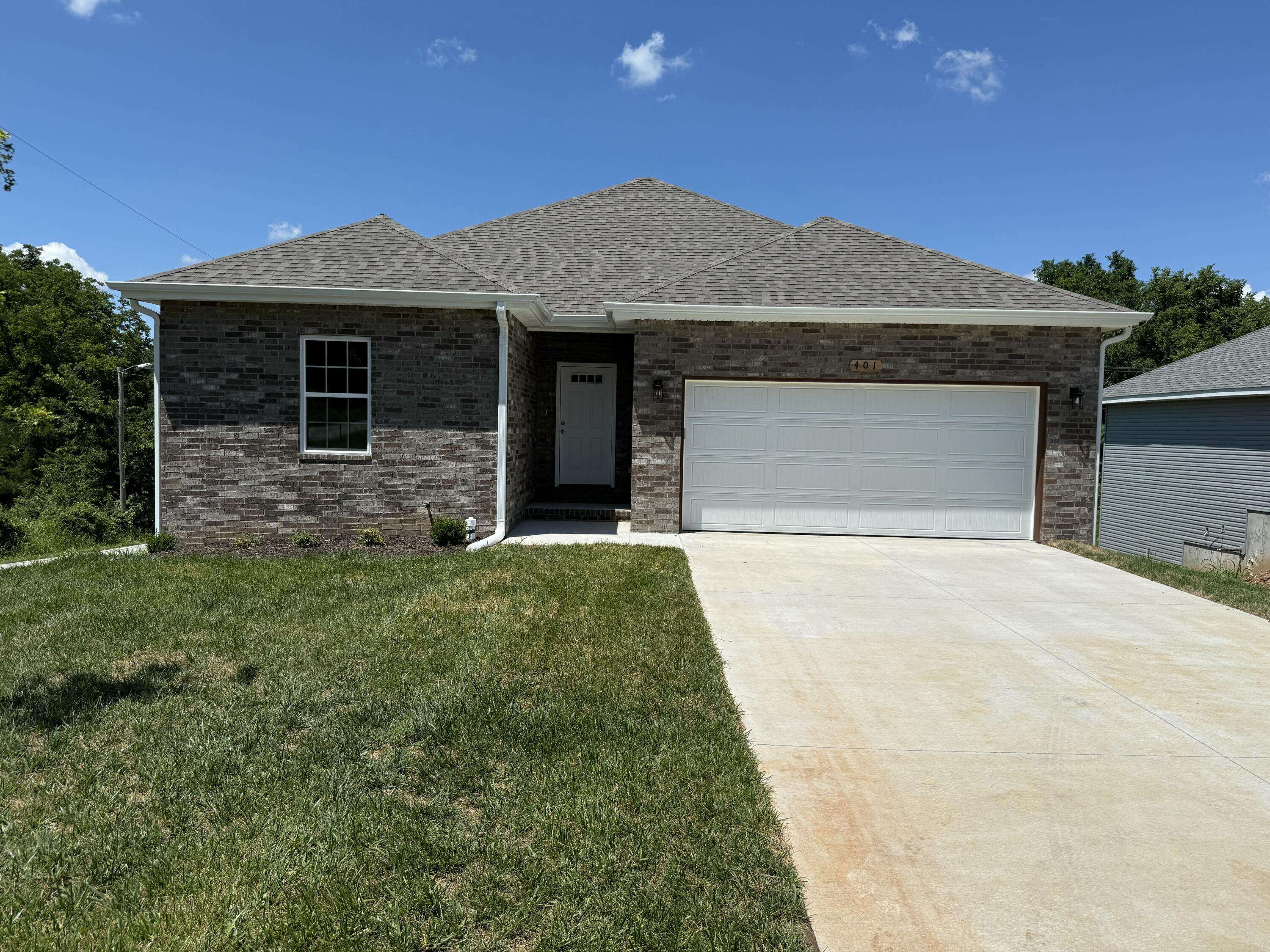 Willard, MO 65781,401 E Wright ST