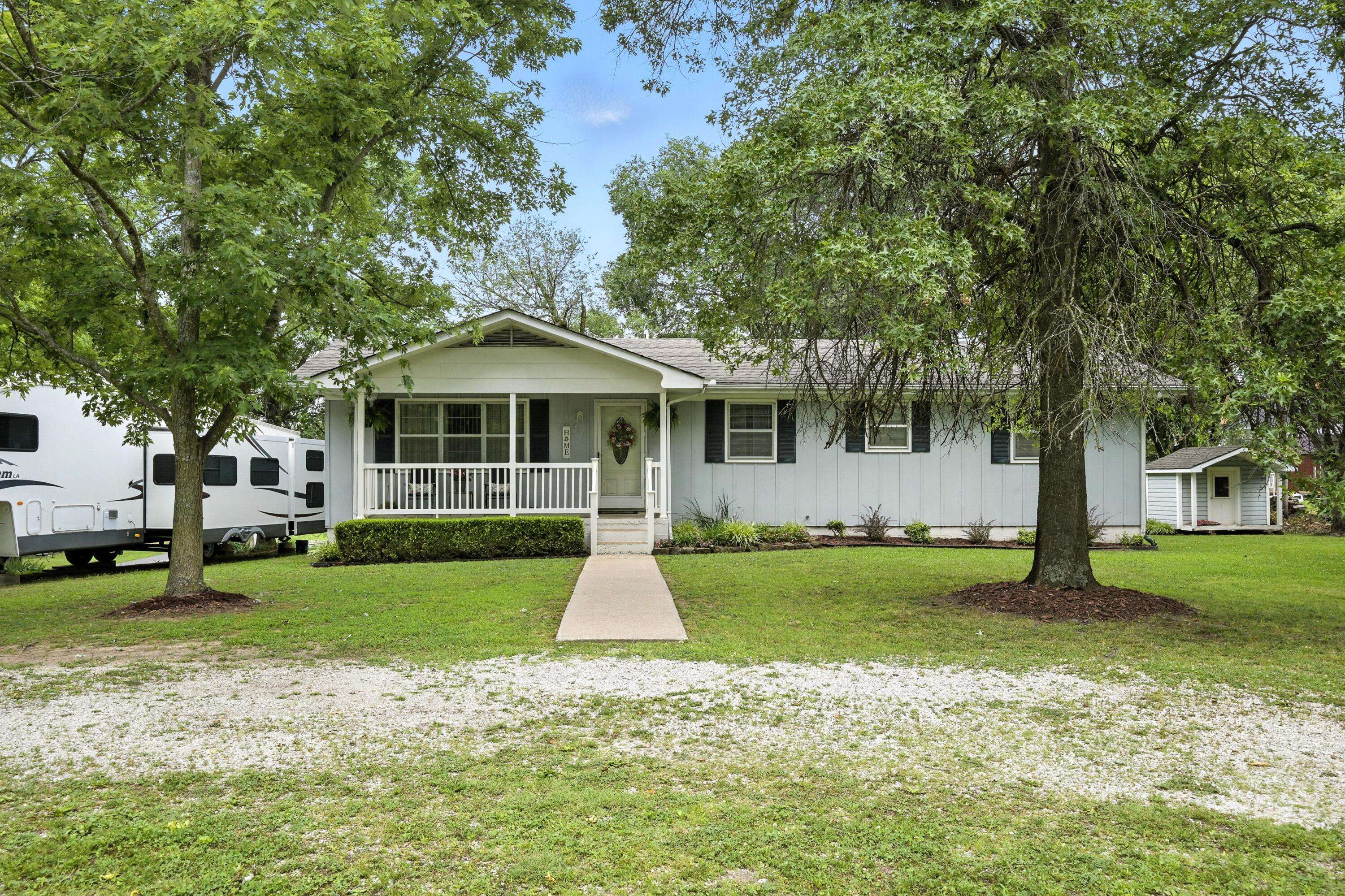 Pierce City, MO 65723,601 Linzee BLVD