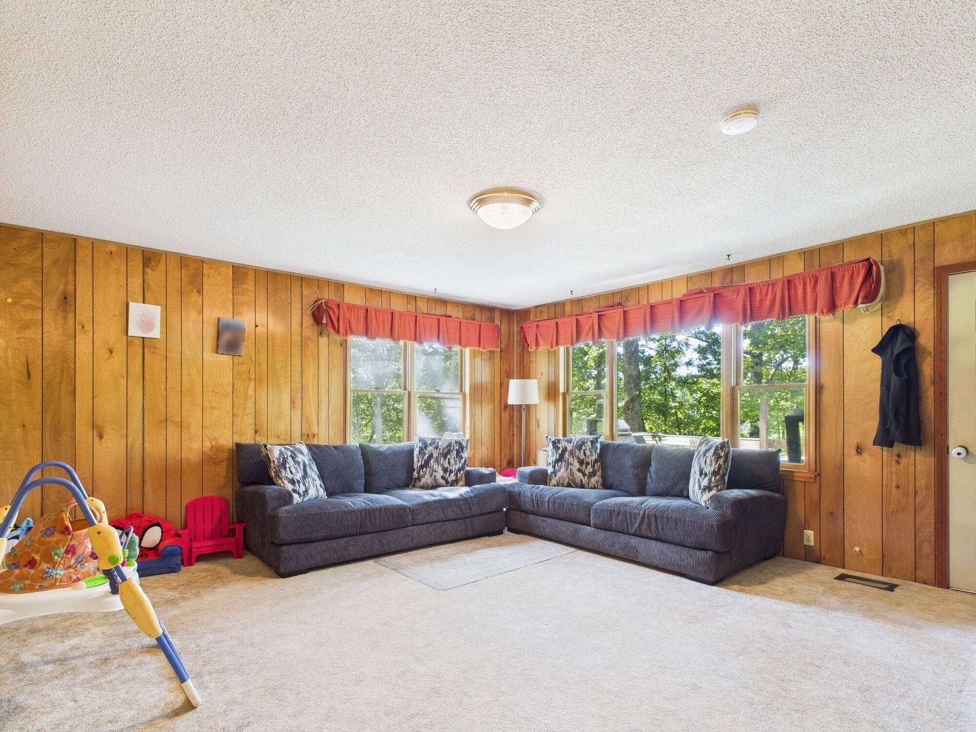 Cabool, MO 65689,12135 Greenwood Road