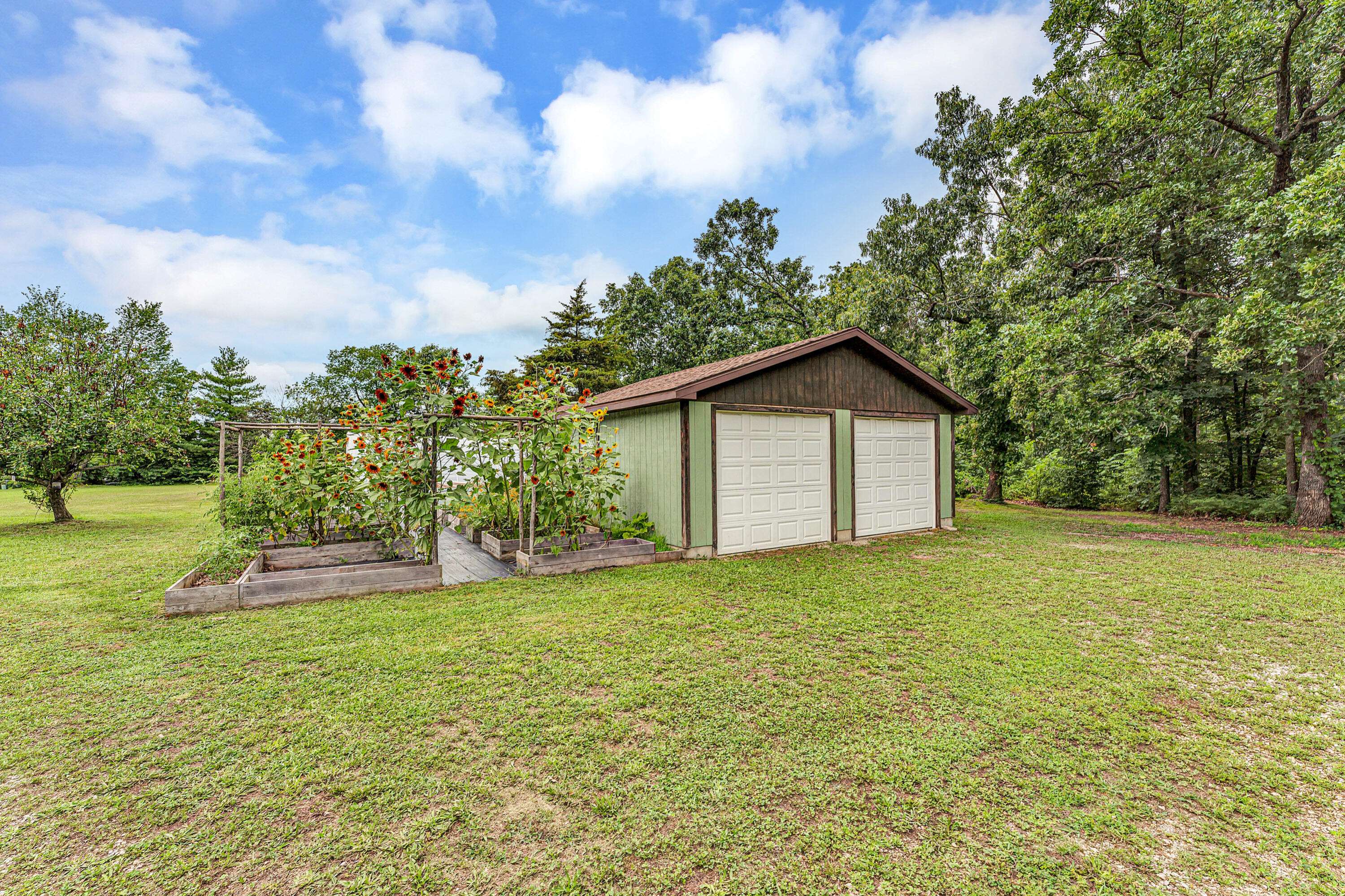 Verona, MO 65769,392 E Ella ST