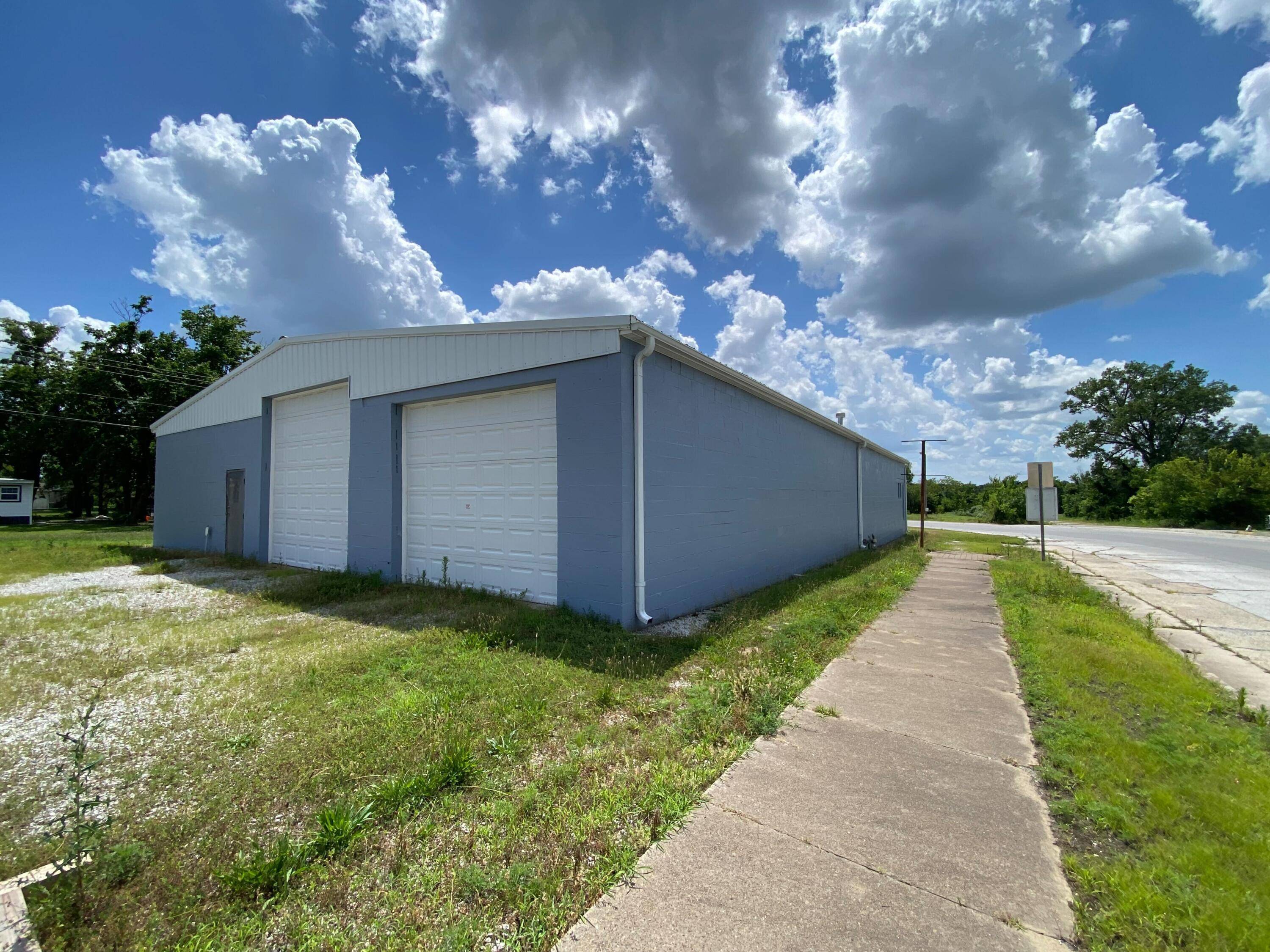 Carterville, MO 64835,625 W Main ST