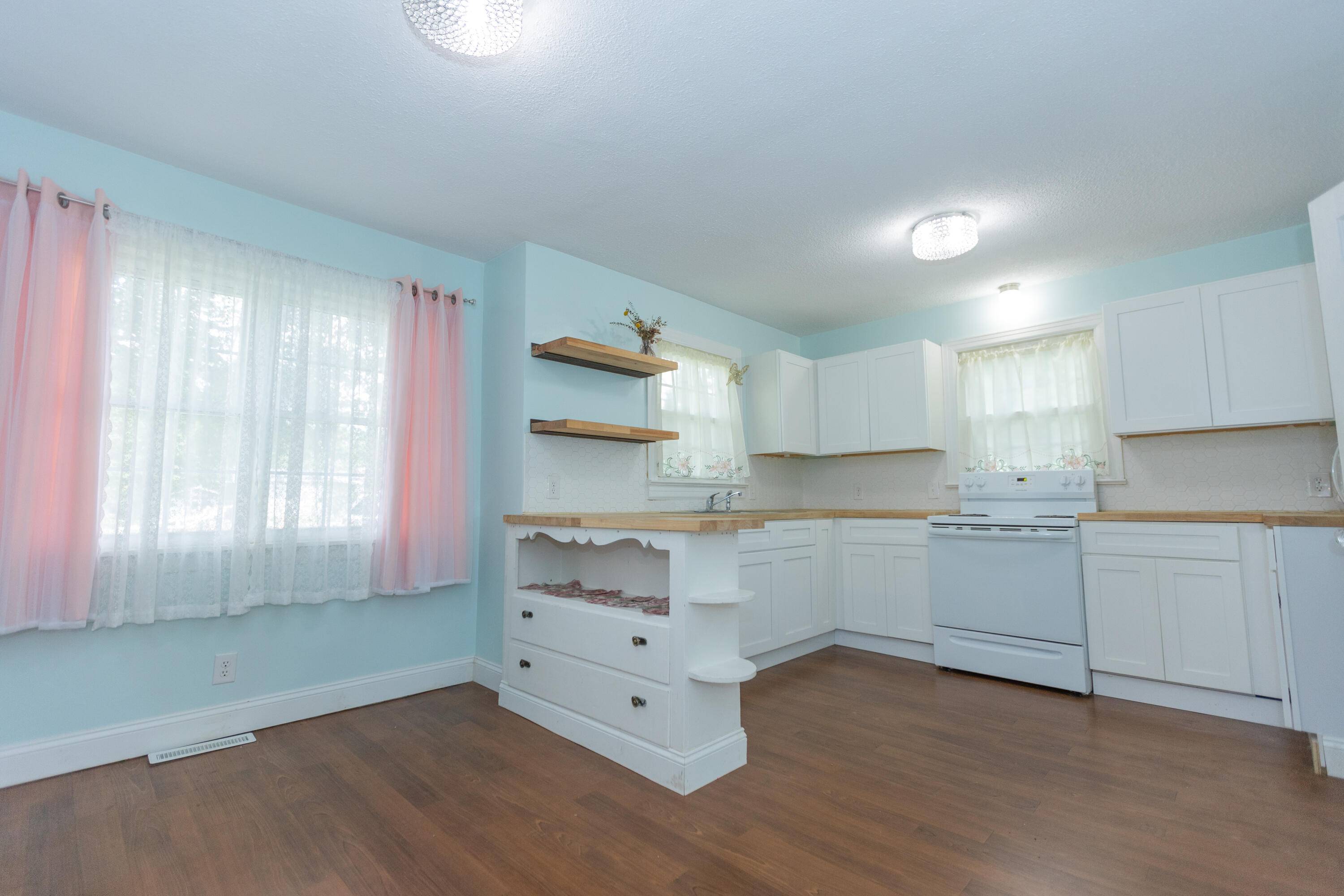 Springfield, MO 65804,1540 E Cherokee ST