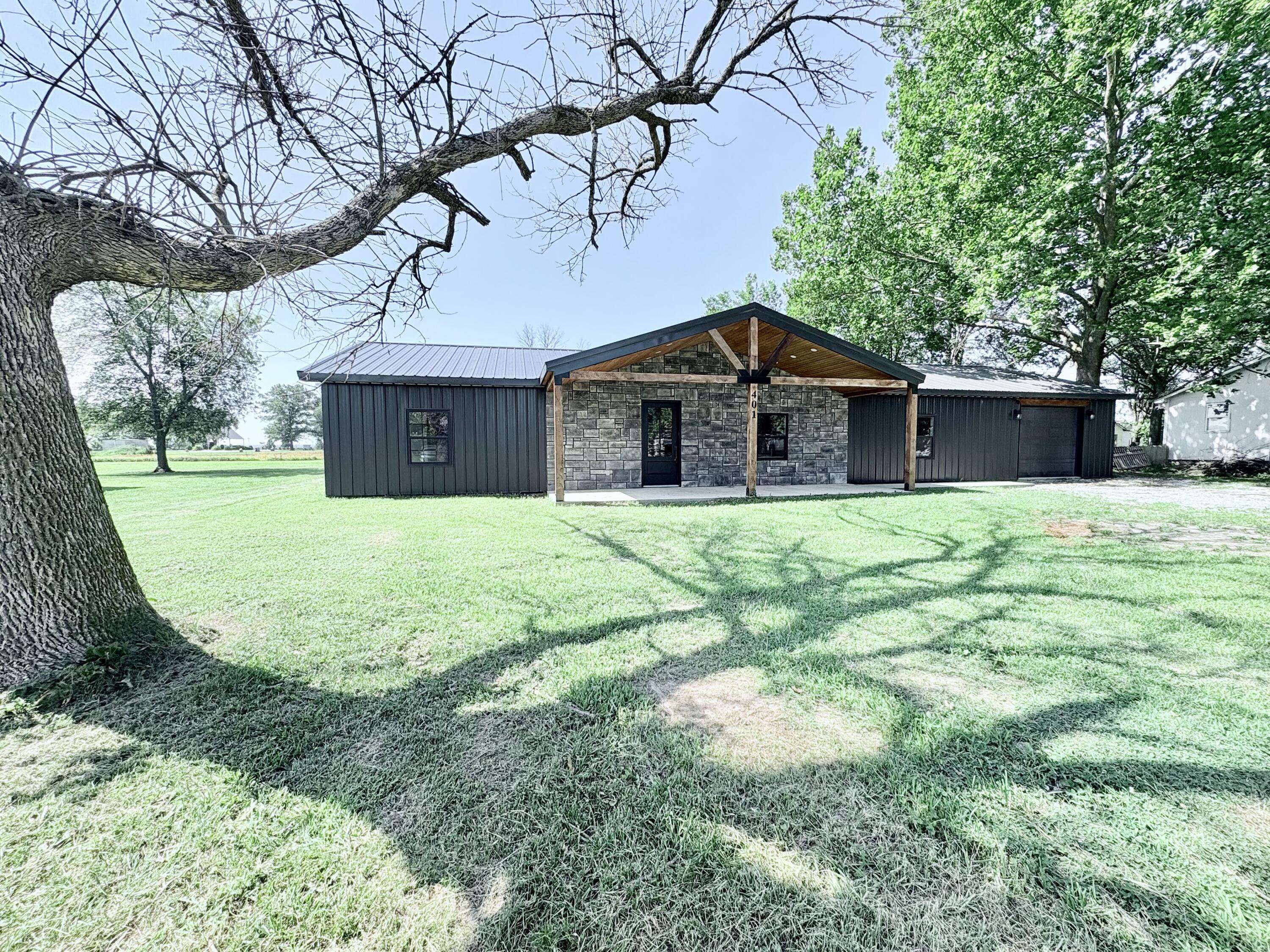Lockwood, MO 65682,401 E 17th ST