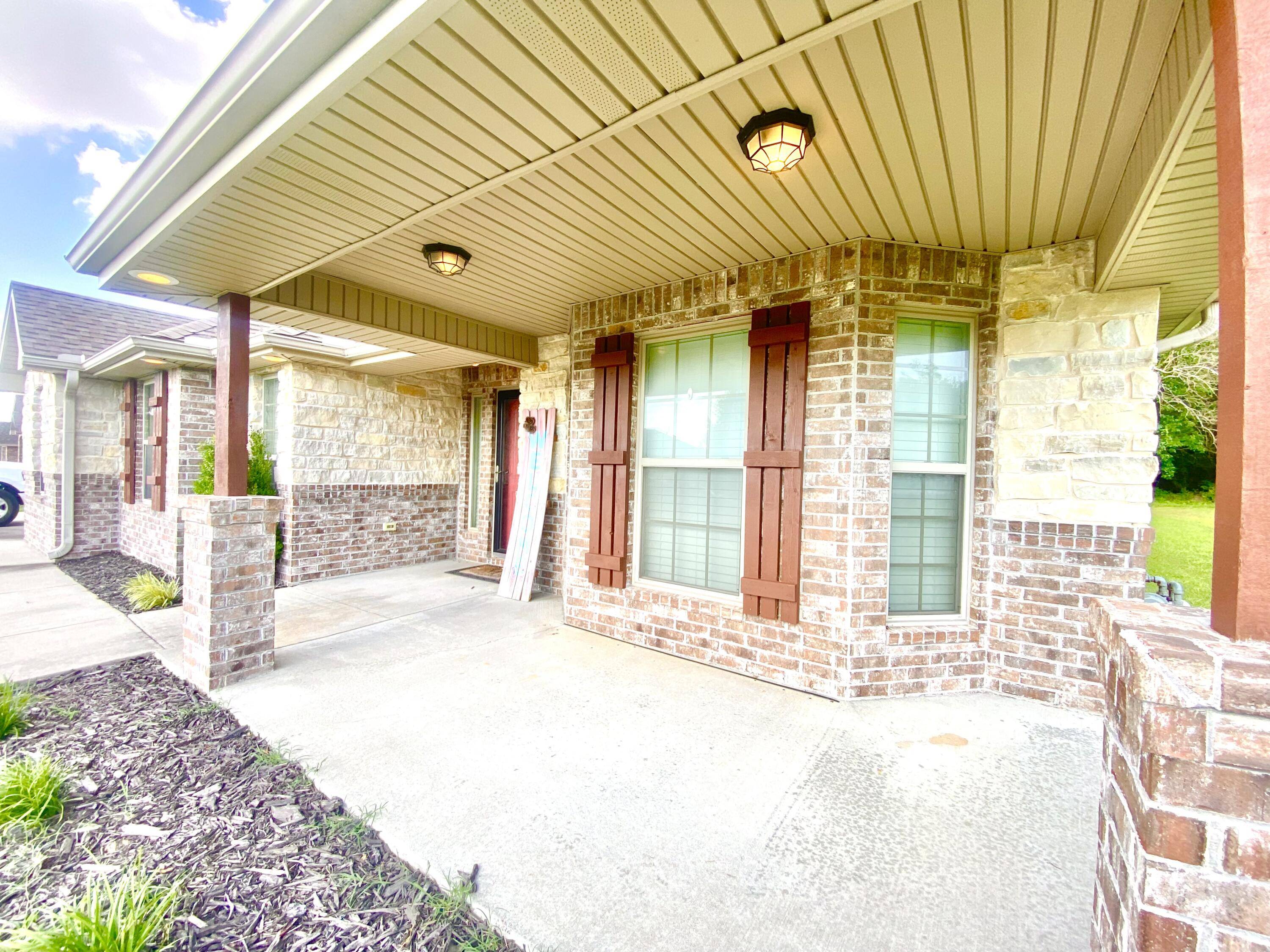 Webb City, MO 64870,1113 Chesterfield DR