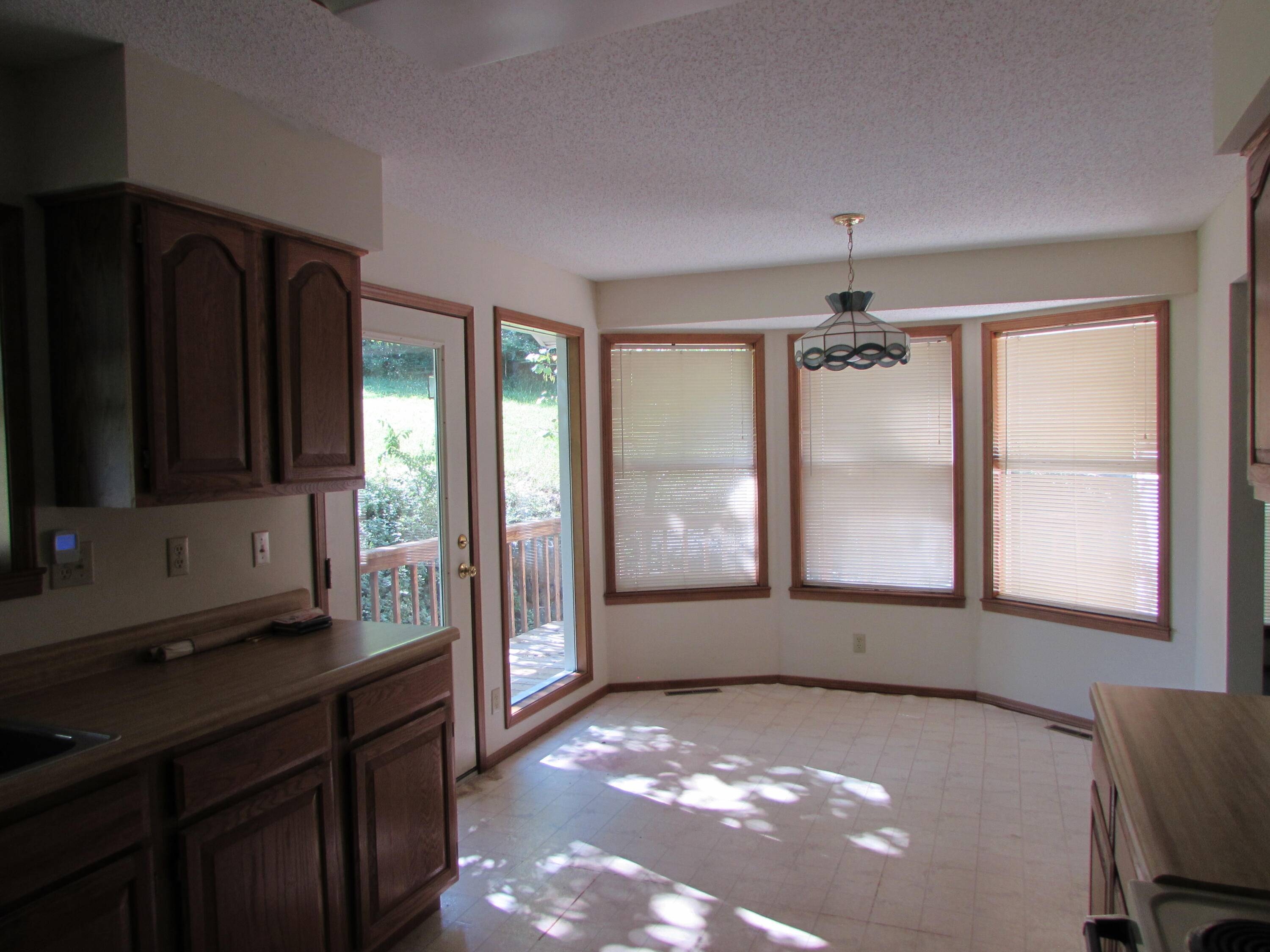 Forsyth, MO 65653,285 Scenic Dr