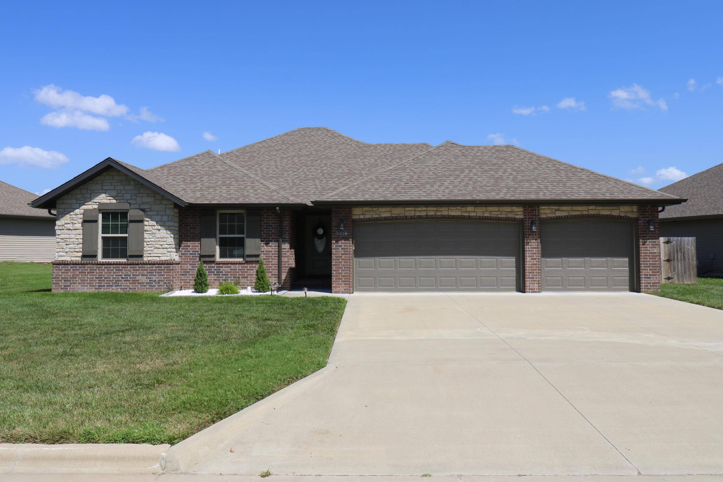 Springfield, MO 65802,1224 S Mulberry AVE