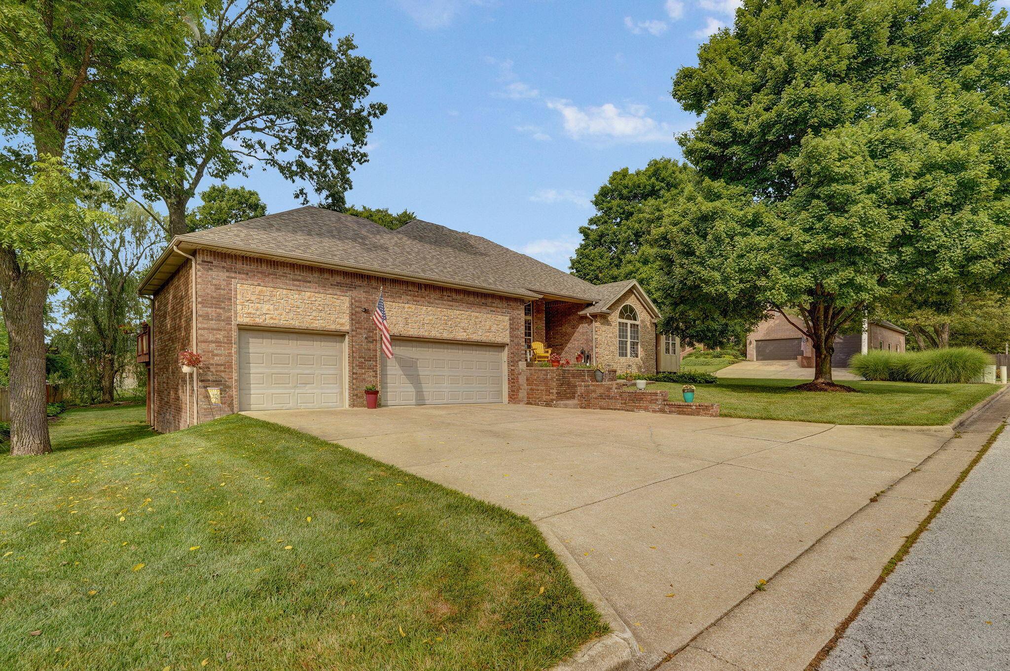 Ozark, MO 65721,2510 W Scenic DR