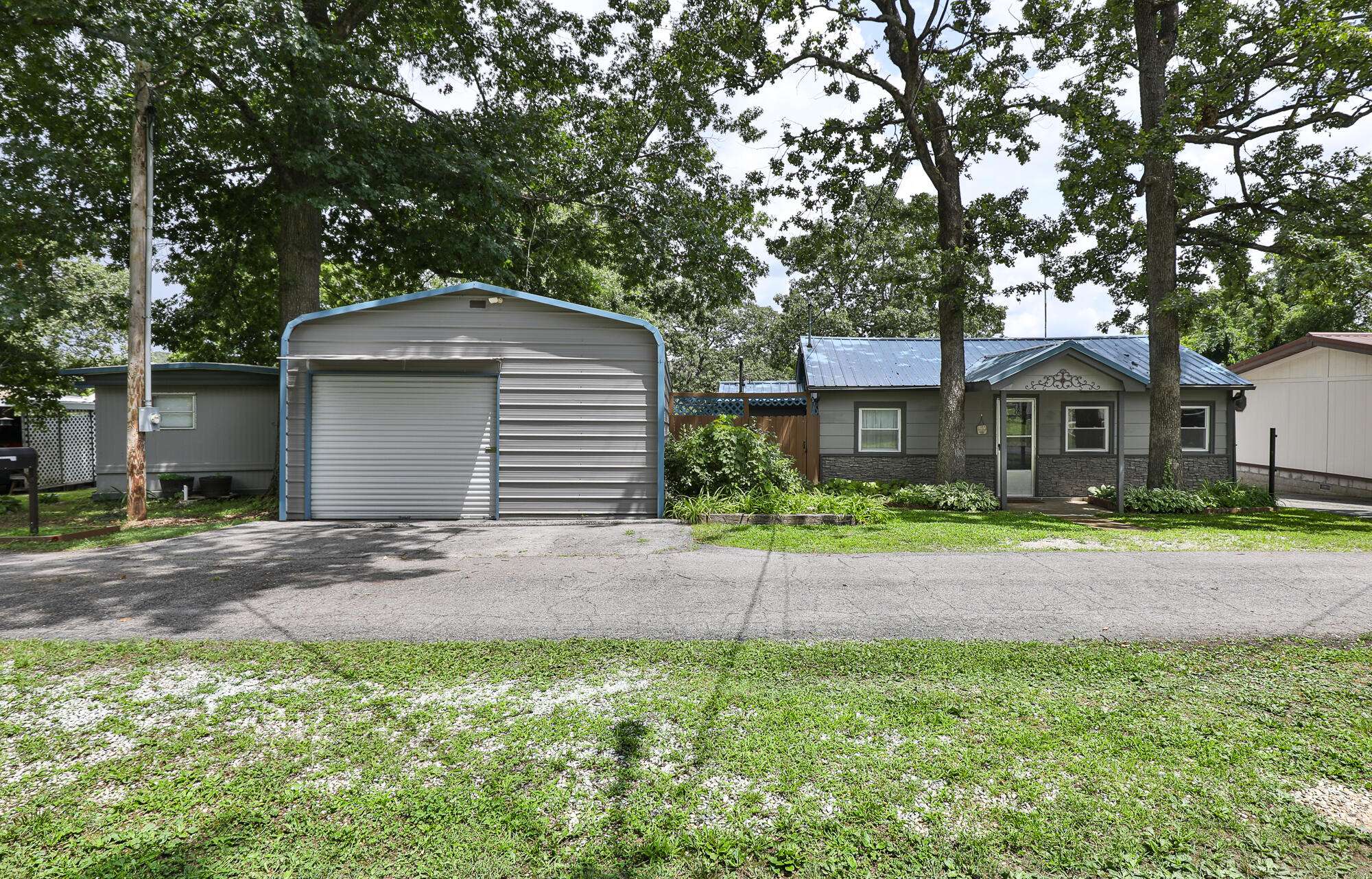 Flemington, MO 65650,3292 Lakeview DR