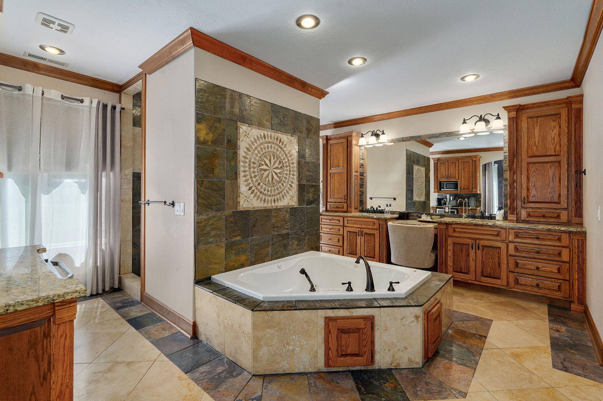 Willard, MO 65781,7906 W Farm Road 94