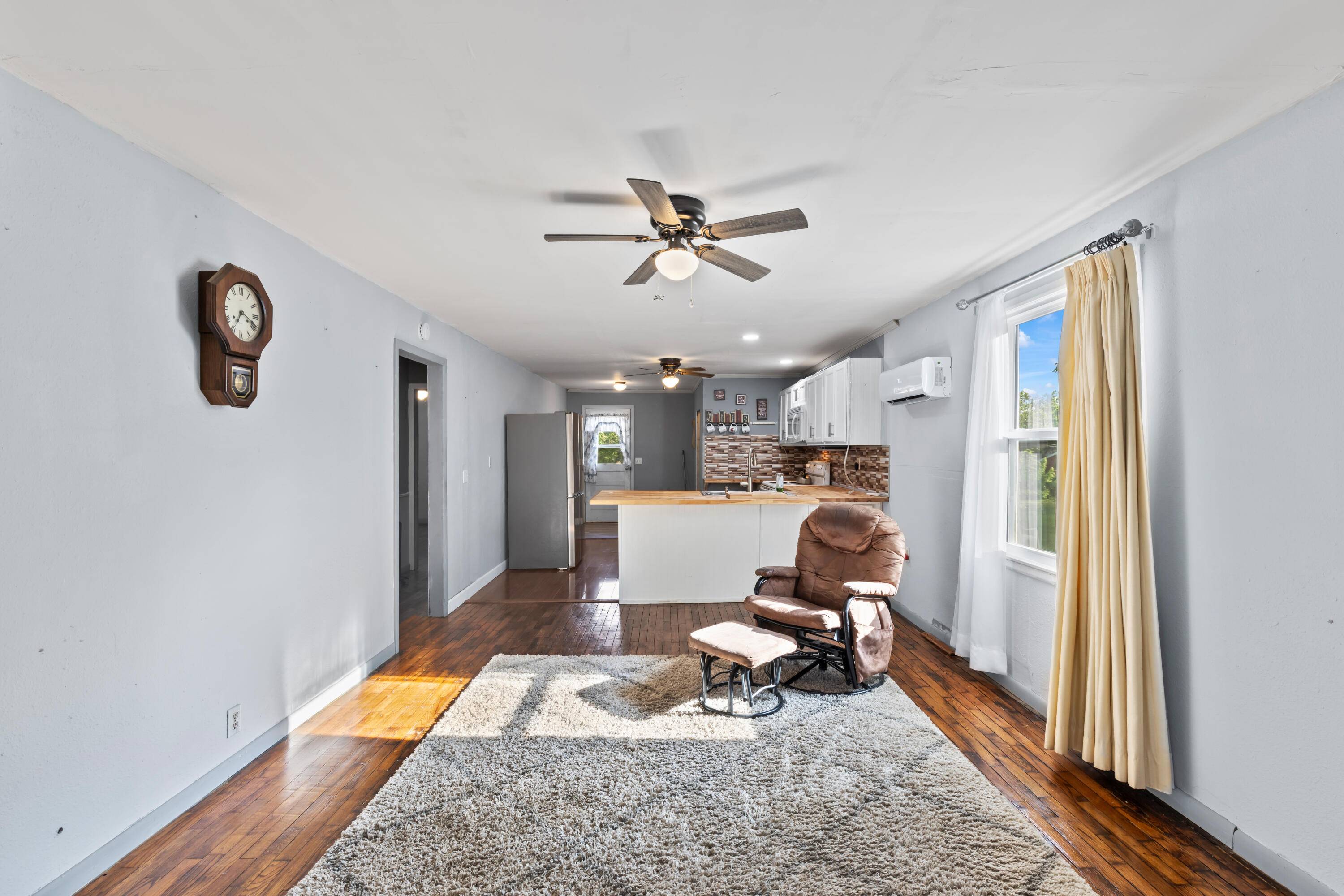 El Dorado Springs, MO 64744,114 W Martin ST