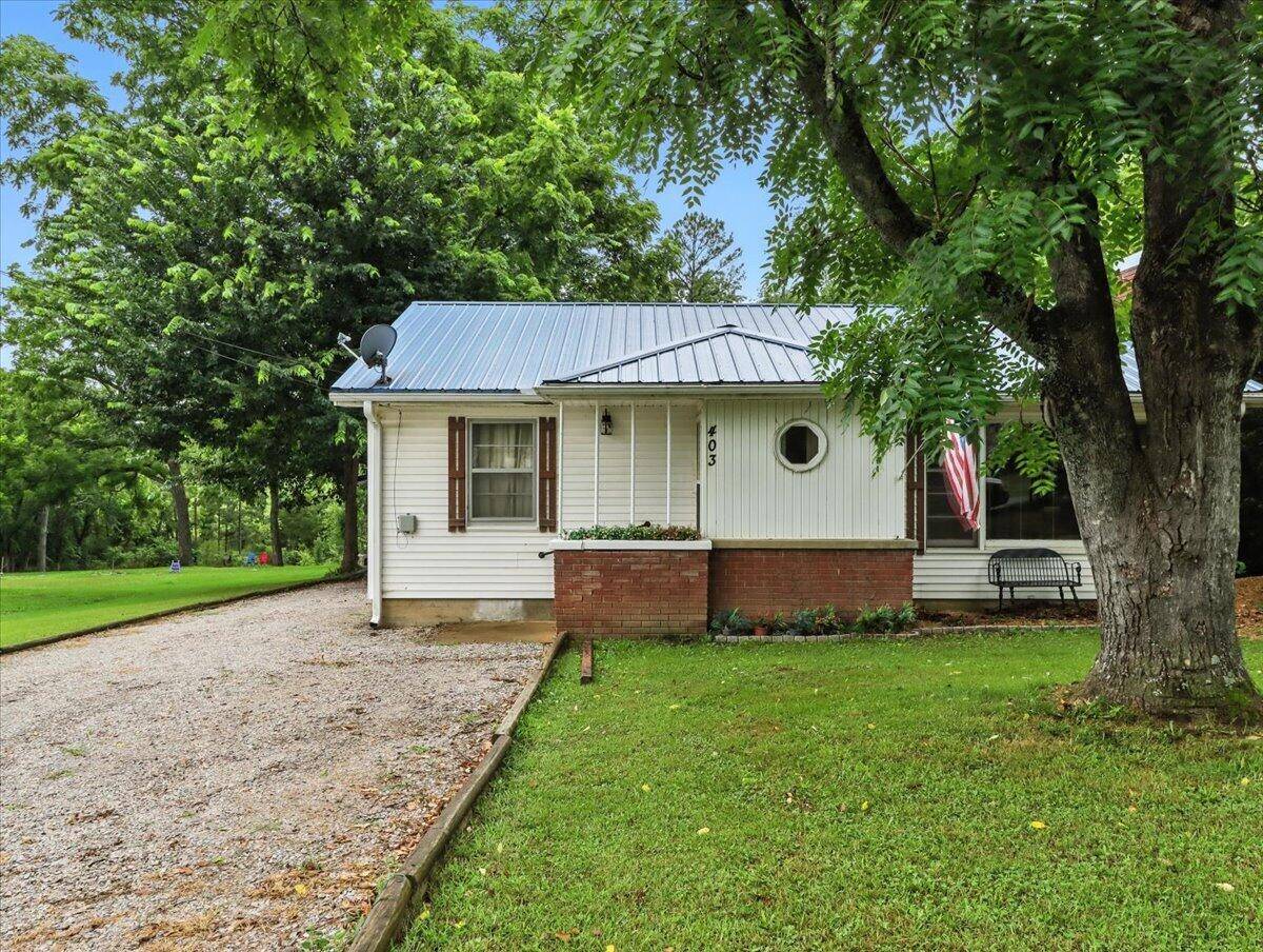 Alton, MO 65606,403 Barton ST