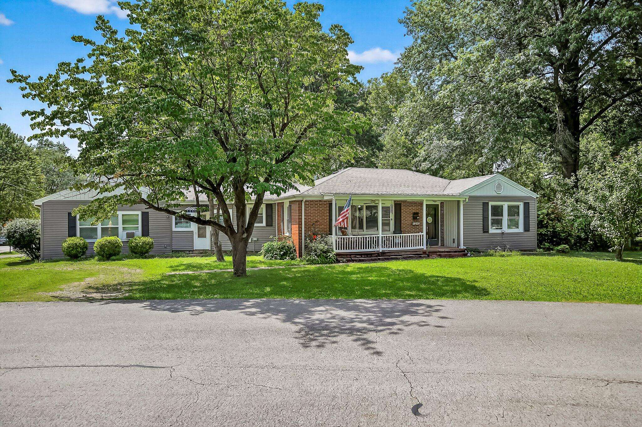 Springfield, MO 65807,2255 S Roanoke AVE
