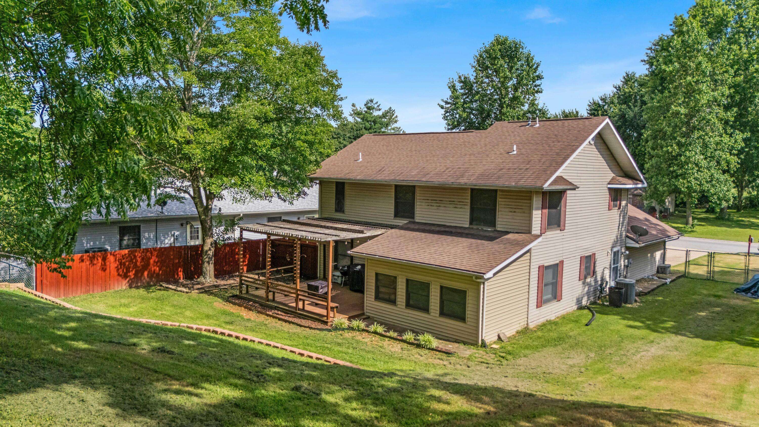 West Plains, MO 65775,1903 Catalina DR