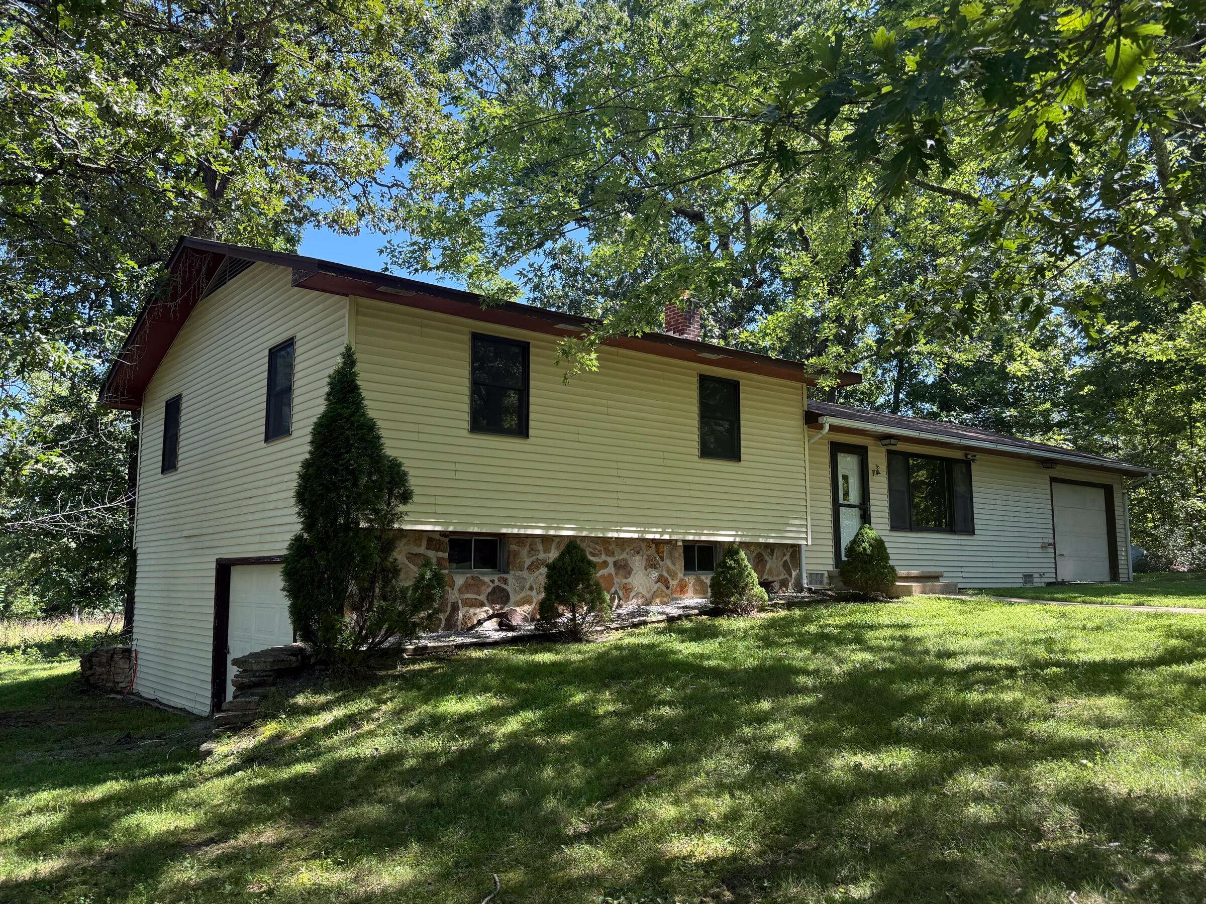 Houston, MO 65483,1080 North Industrial Drive