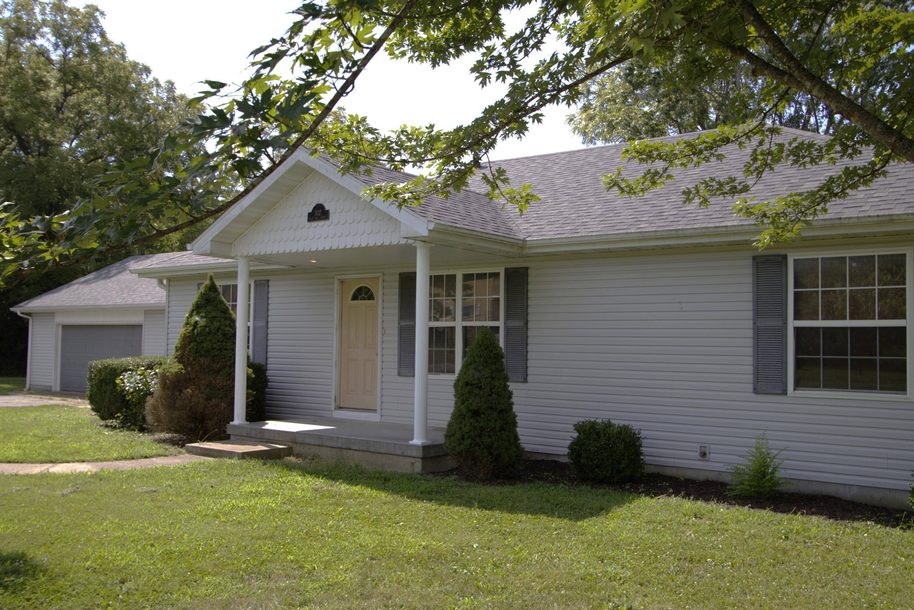 Humansville, MO 65674,302 W Mill ST