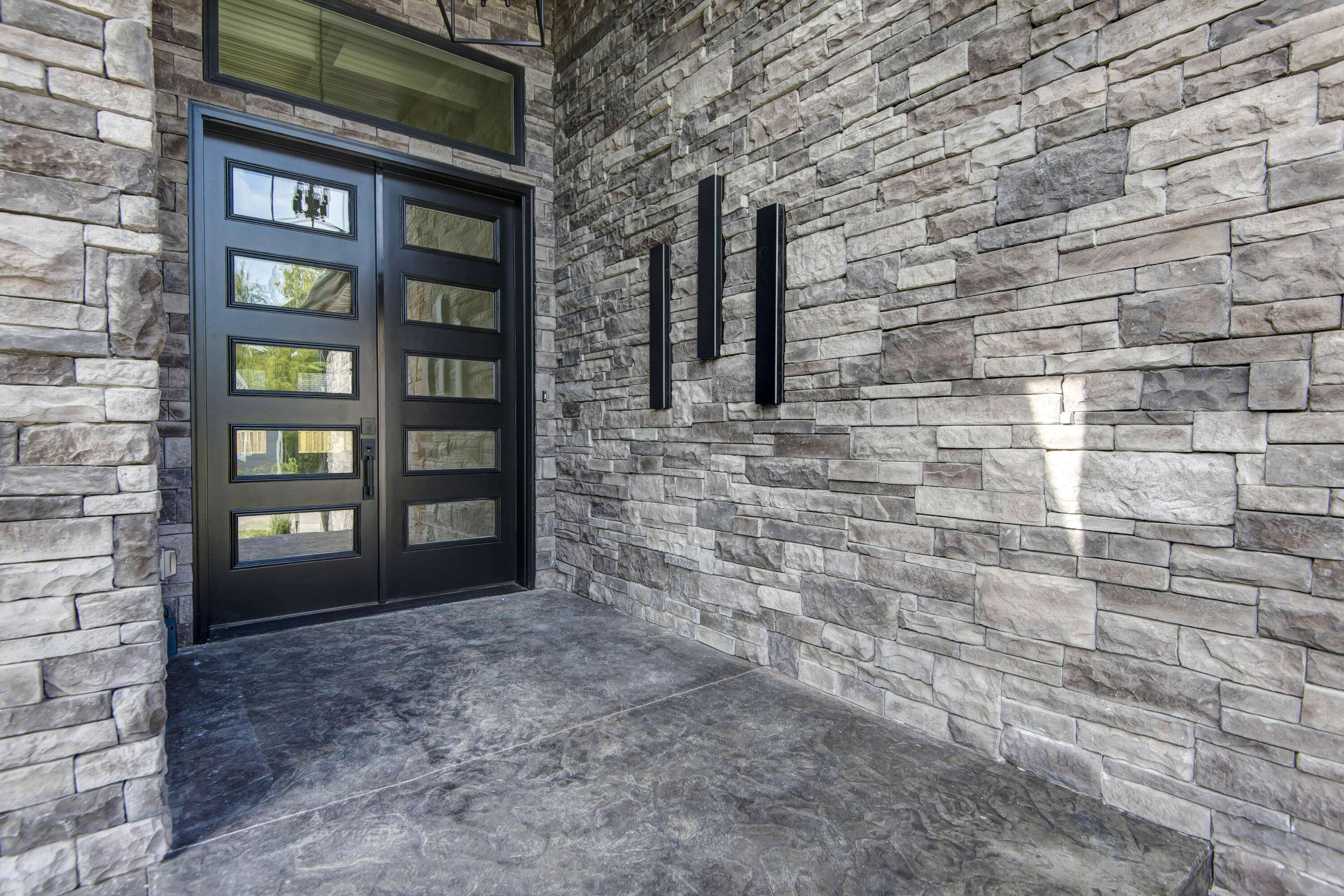 Ozark, MO 65721,1606 E Hayloft DR