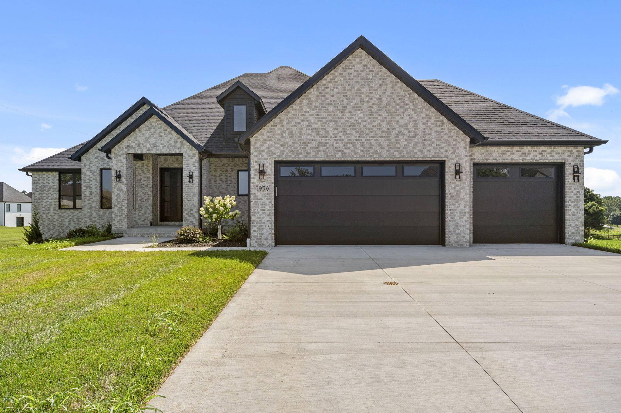 Springfield, MO 65802,1996 N Riva Ridge CT