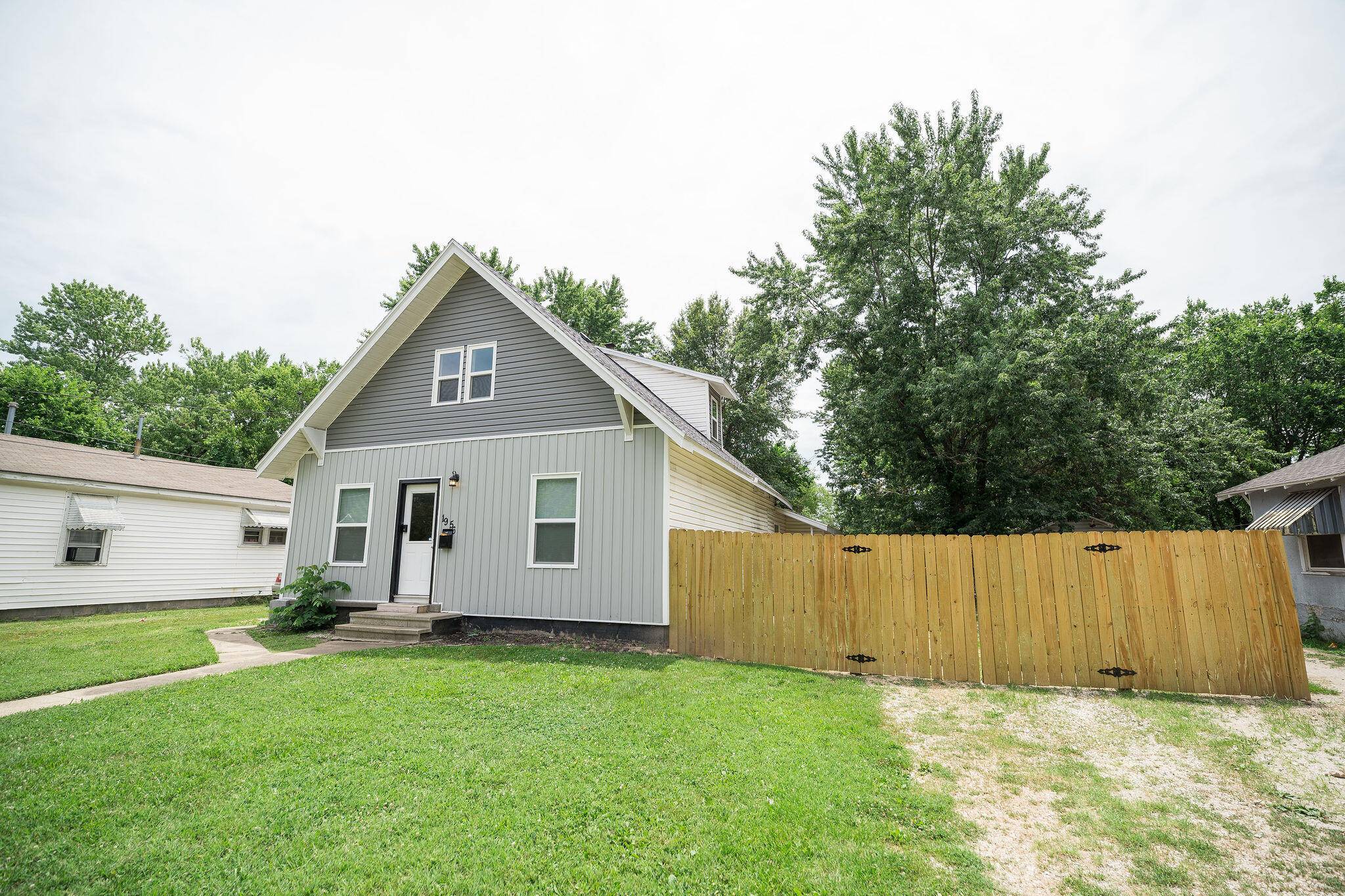 Springfield, MO 65803,1956 W Atlantic ST