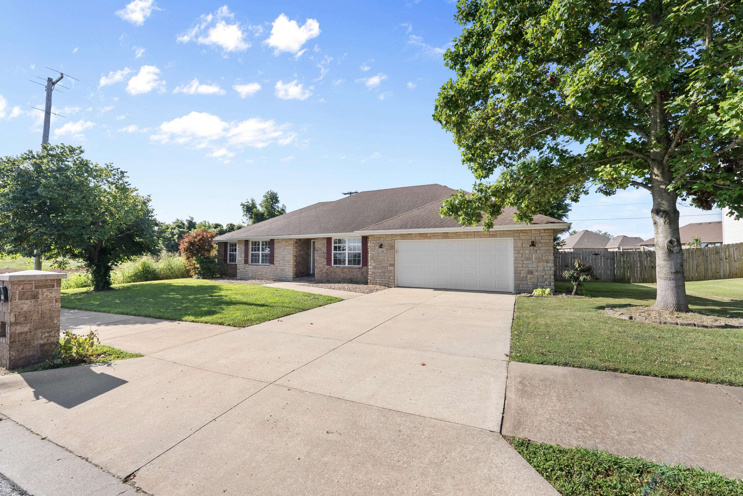 Republic, MO 65738,534 E Grace ST