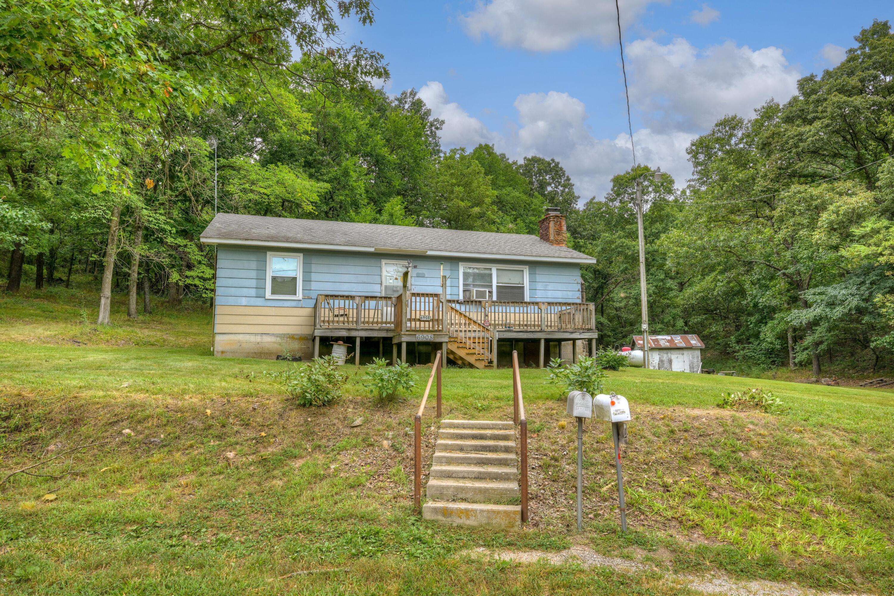 Pierce City, MO 65723,6908 Tiger Rd RD
