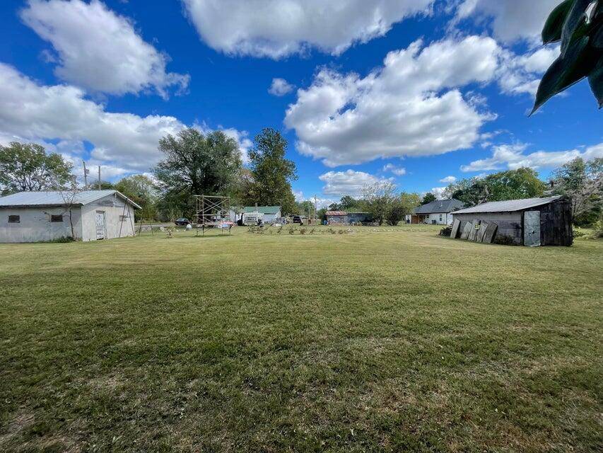 Aurora, MO 65605,238 Delta ST