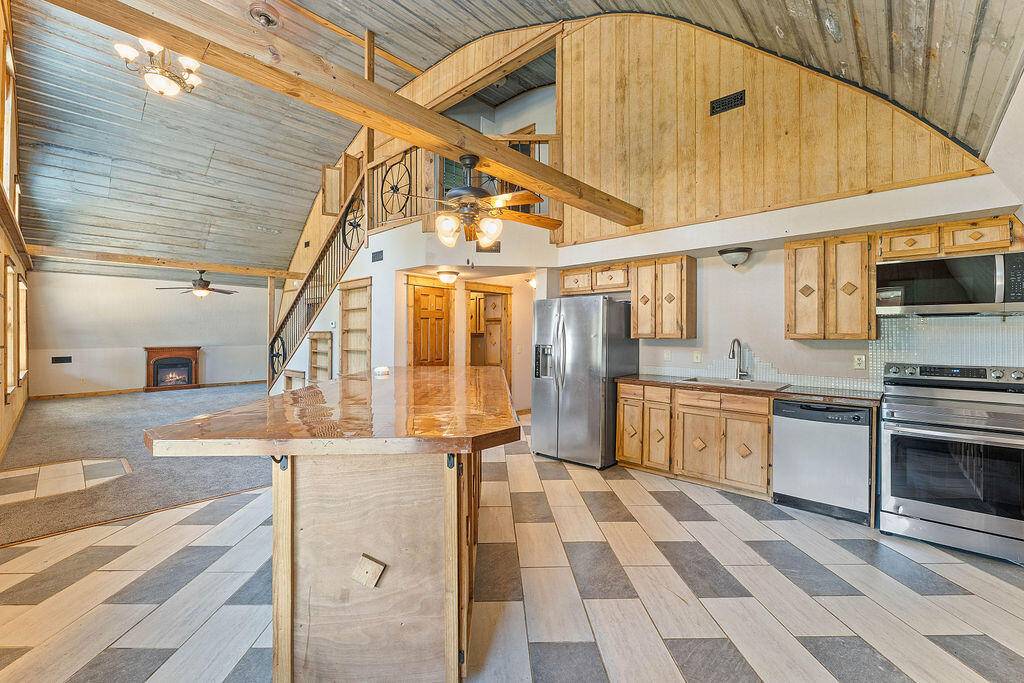 Noel, MO 64854,39 Garvey RD