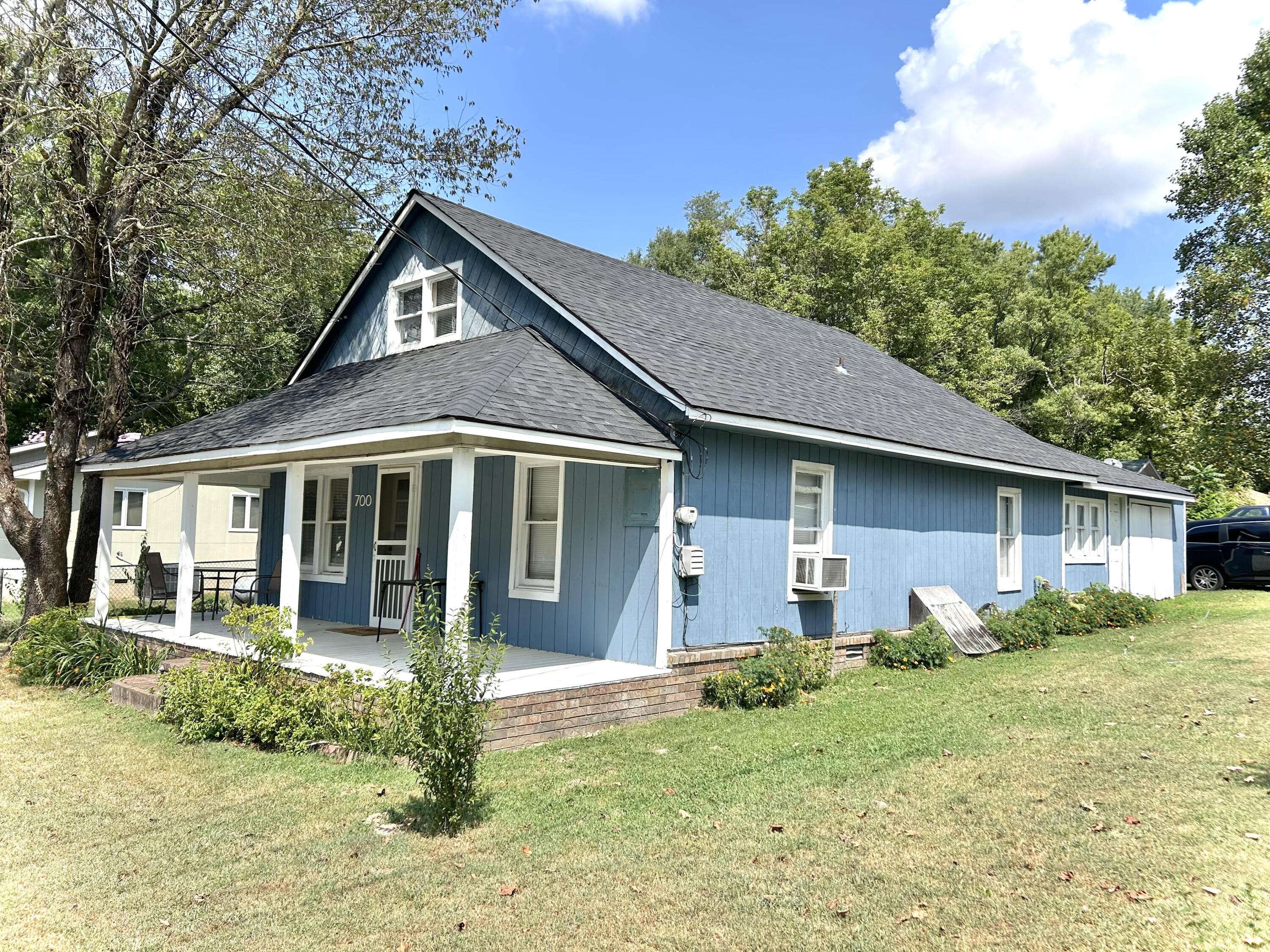 Ava, MO 65608,700 Johnson AVE
