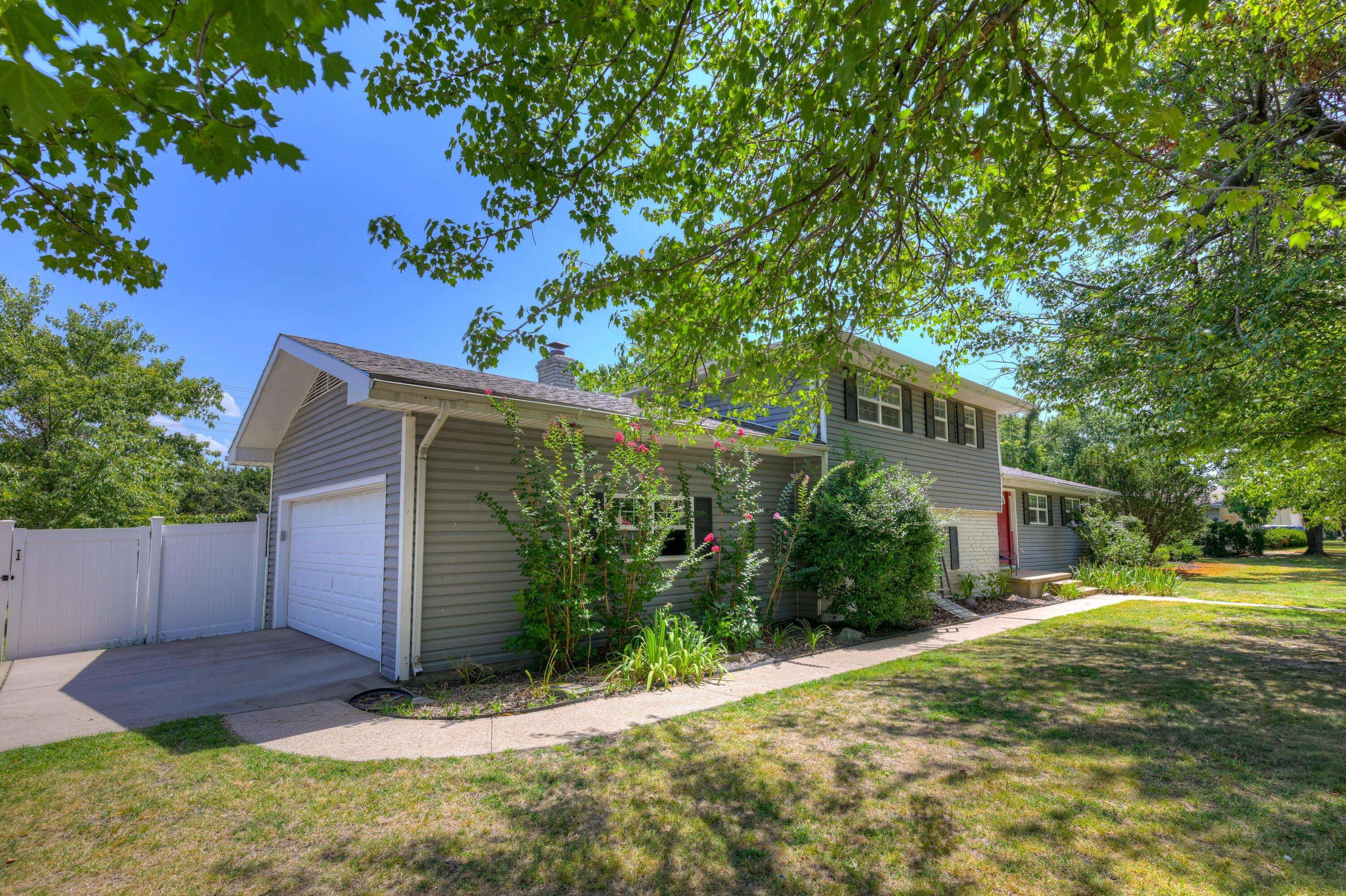 Joplin, MO 64804,2801 S Michigan AVE