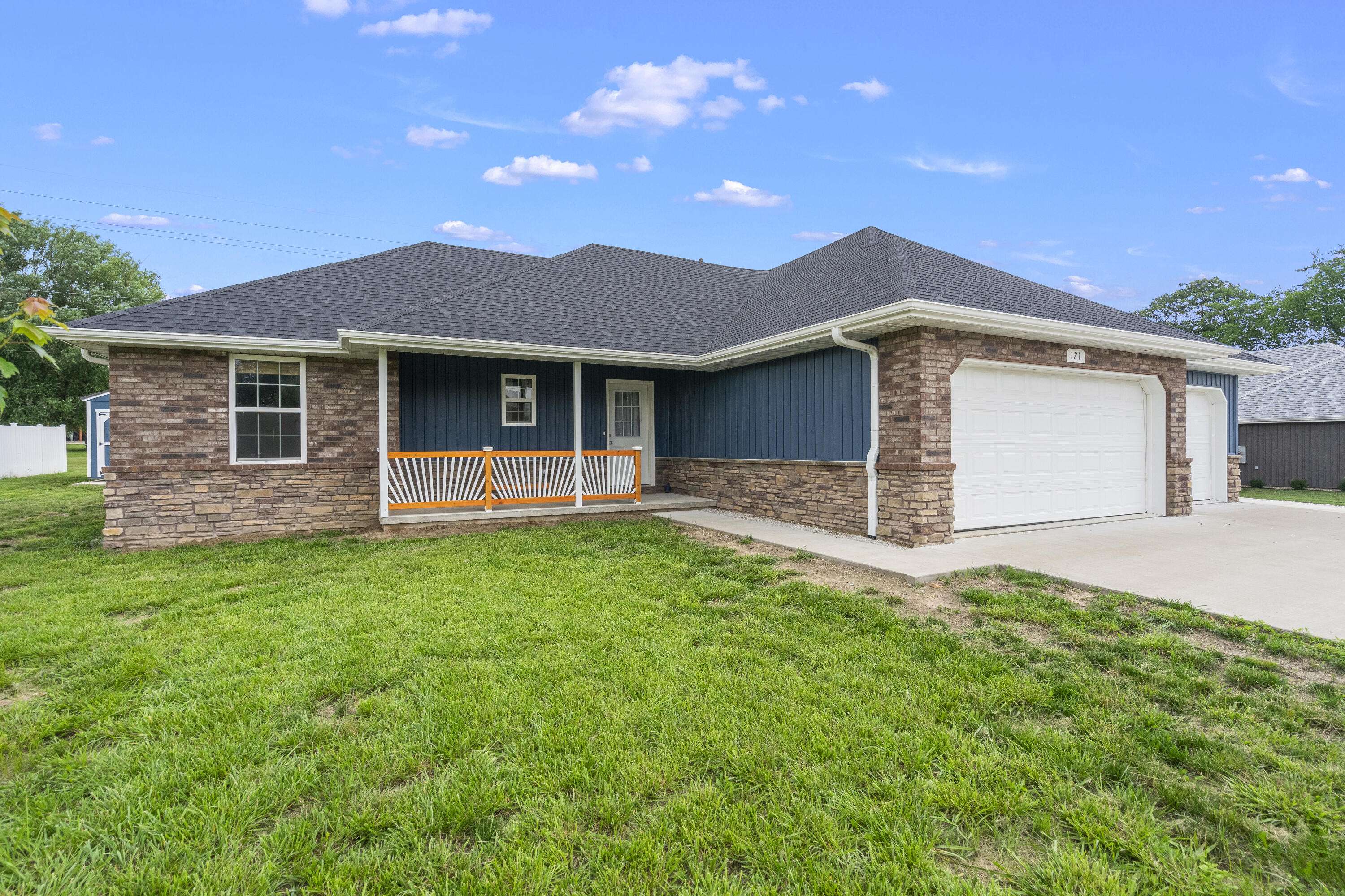 Buffalo, MO 65622,121 S Aspen ST