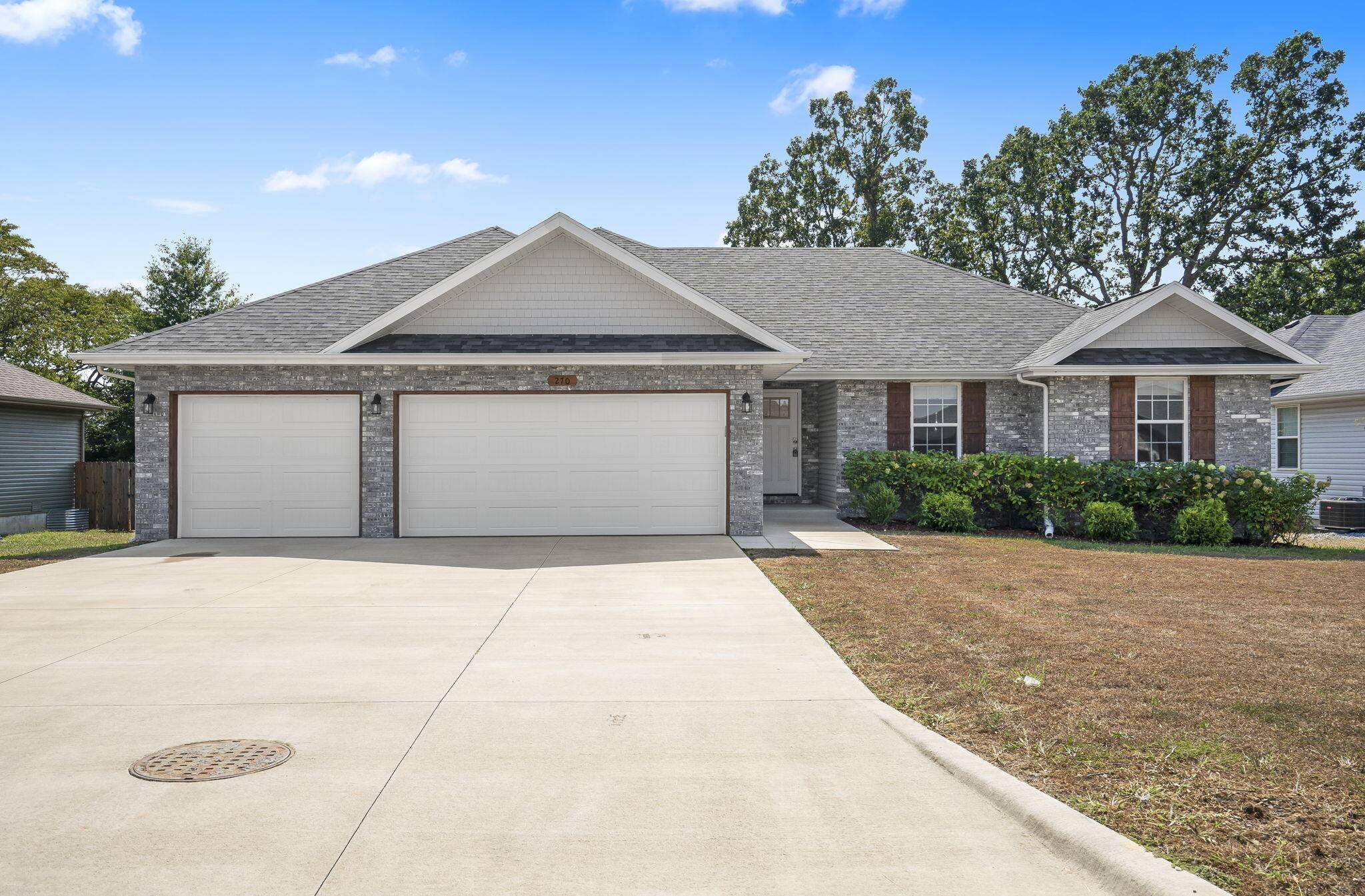 Rogersville, MO 65742,270 Hickory Hills ST