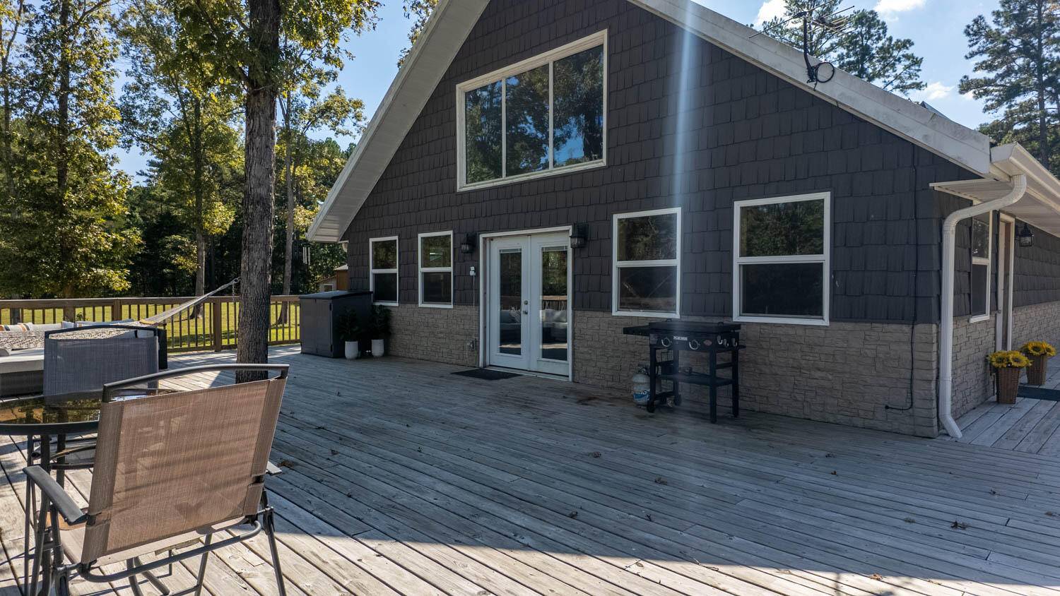 Houston, MO 65483,16051 Forrest Drive