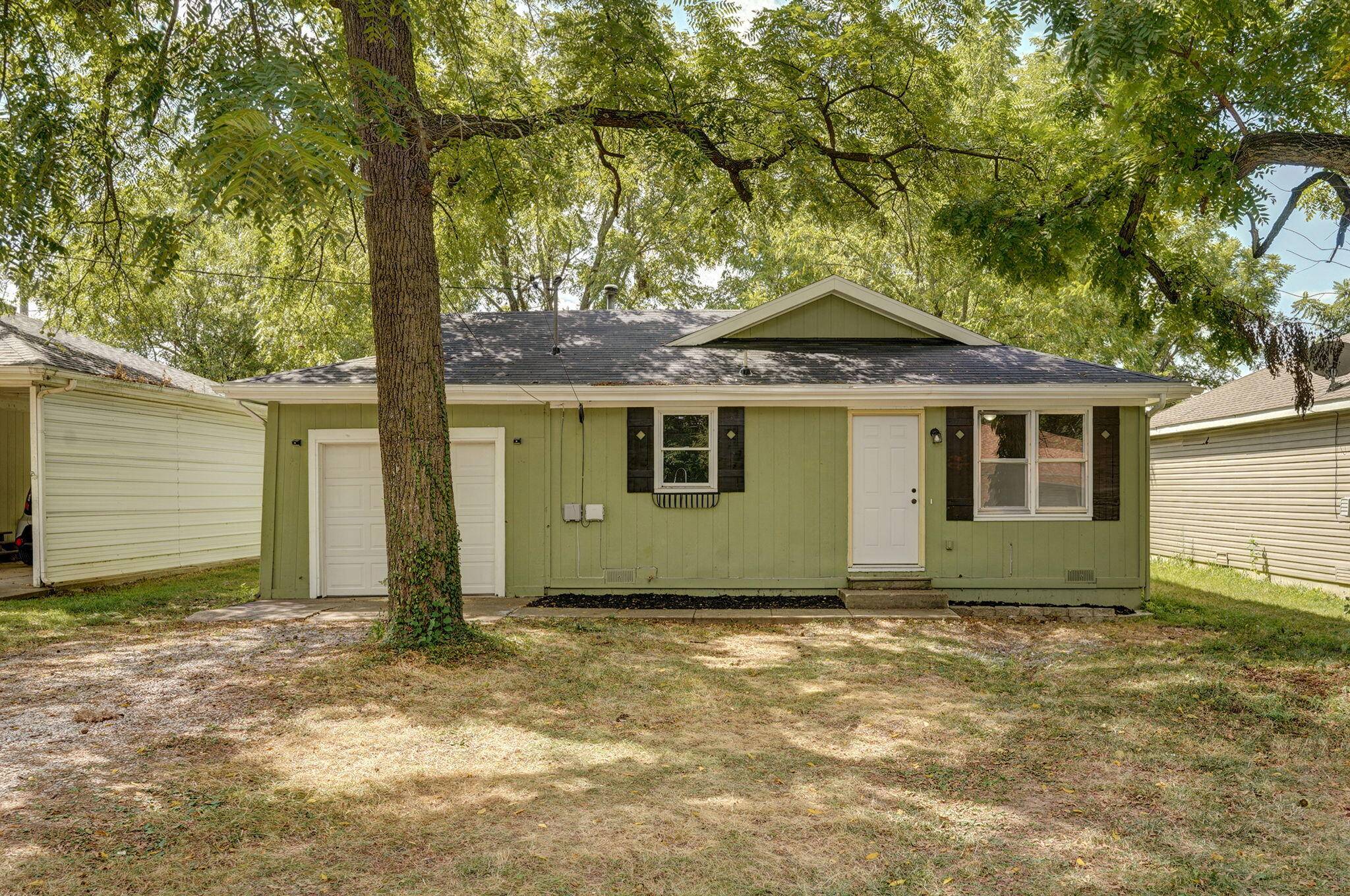 Springfield, MO 65802,2956 W Lynn ST